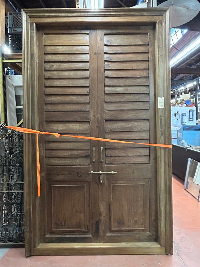 Wood Shutter Door Pair w/ Frame (XD-35668)