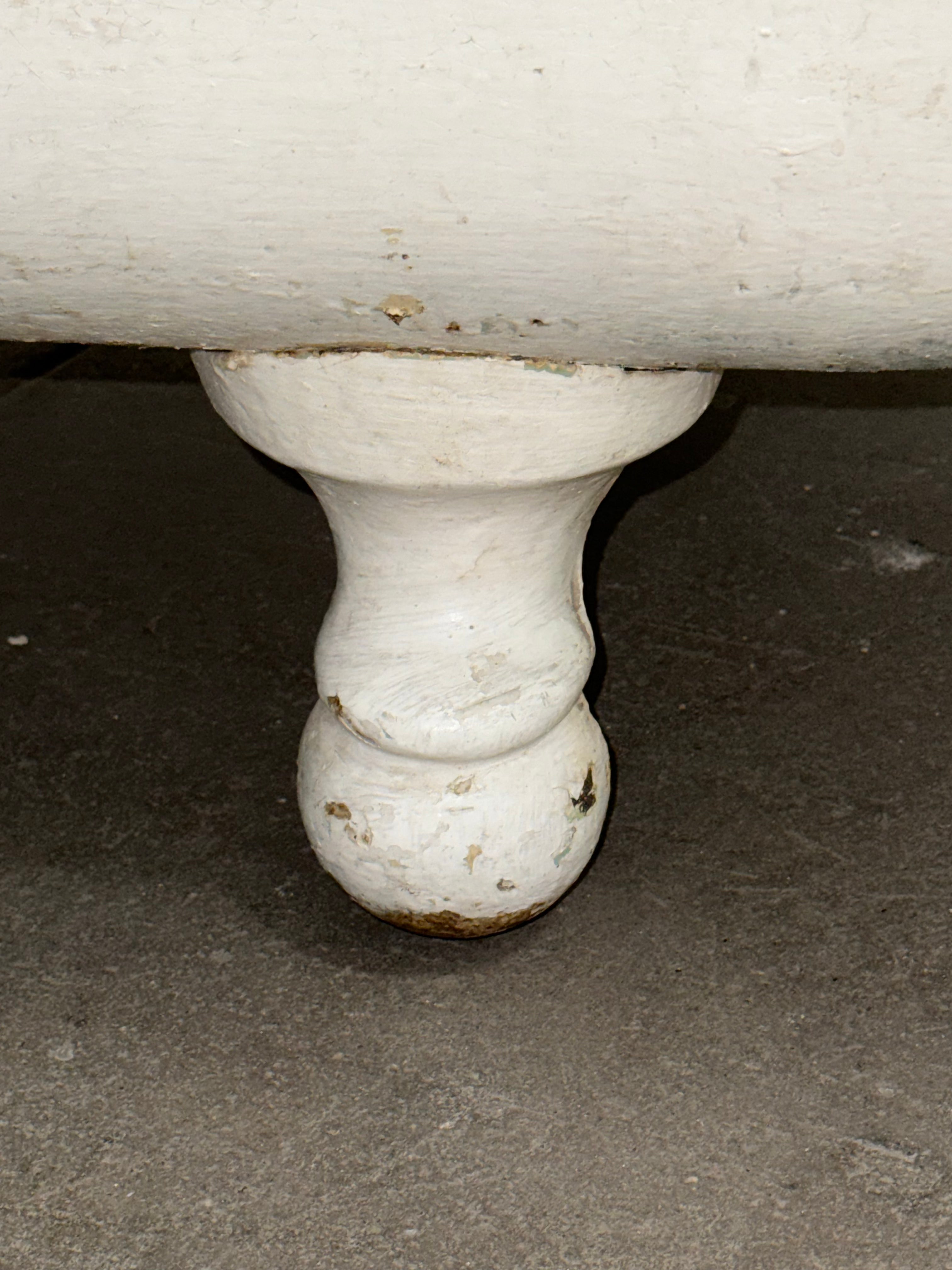 (TB-179) Roll Rim Clawfoot Tub