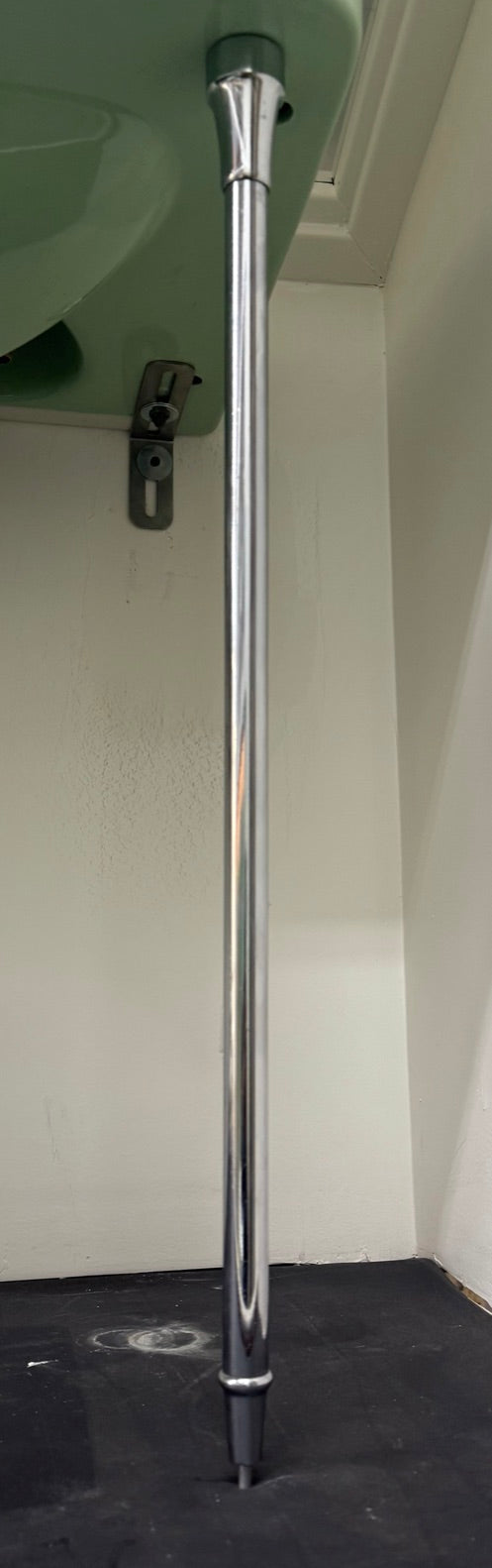 (SK-181) Crane Jade Wall Sink