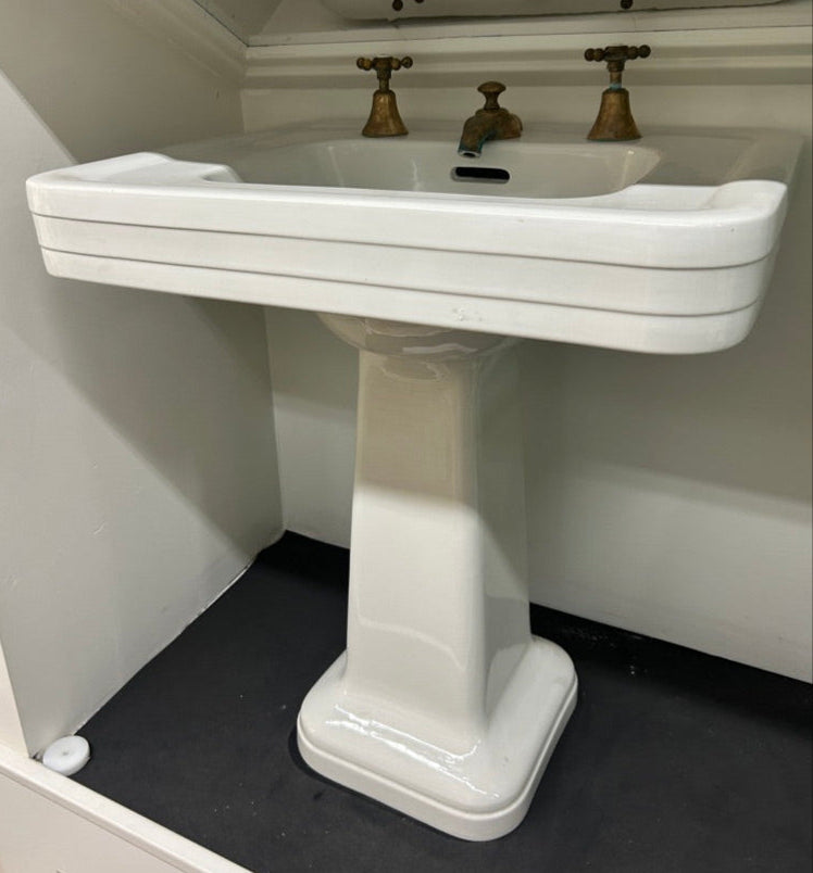 Crane 'Corwith' Pedestal Sink, White (SK-169)