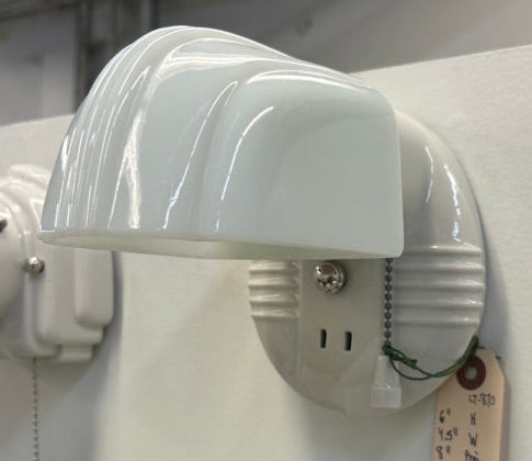 Streamline Porcelain Sconce Single (LT-870)