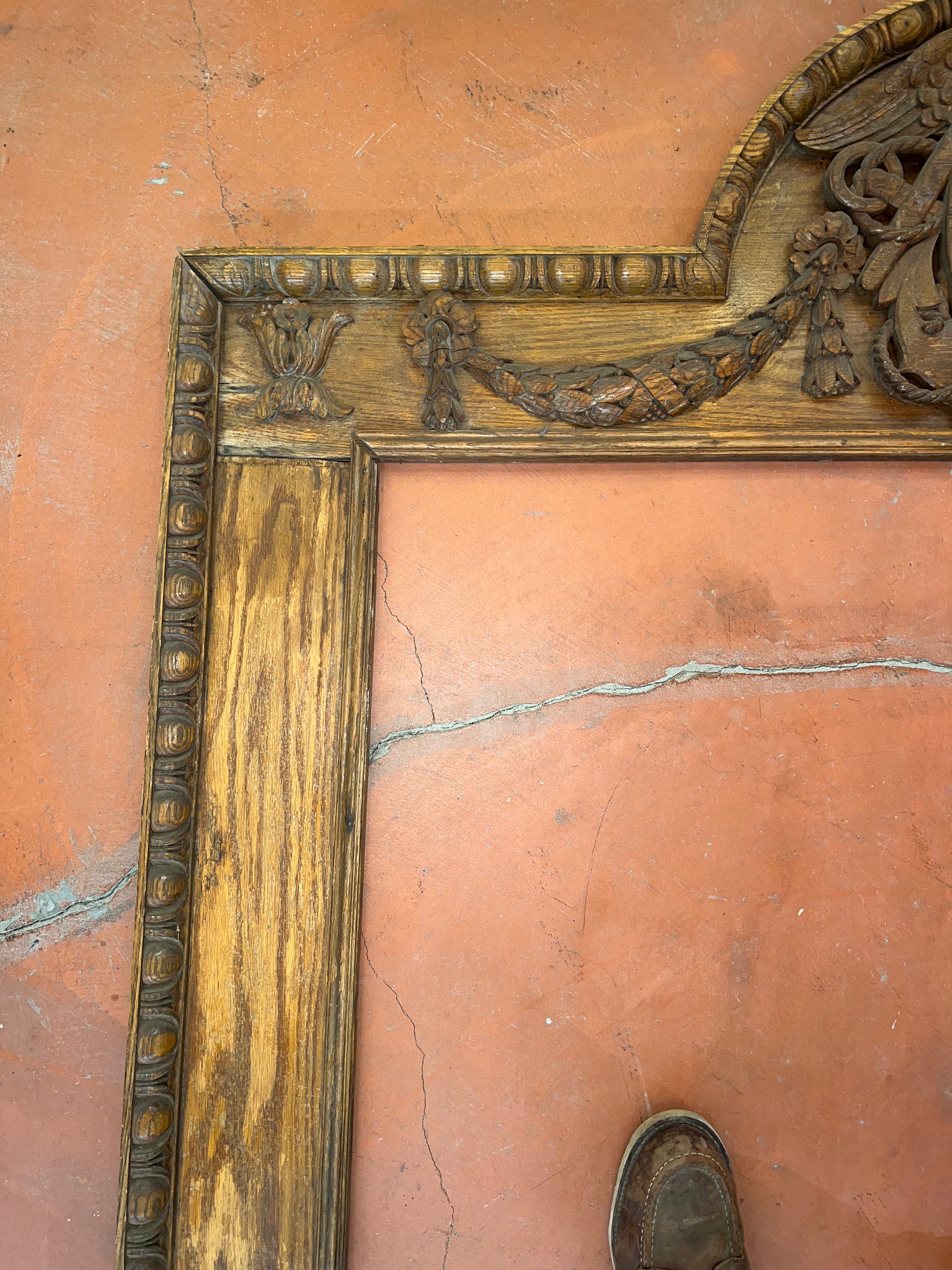 Navy Crest Door Surround (APR19-26)