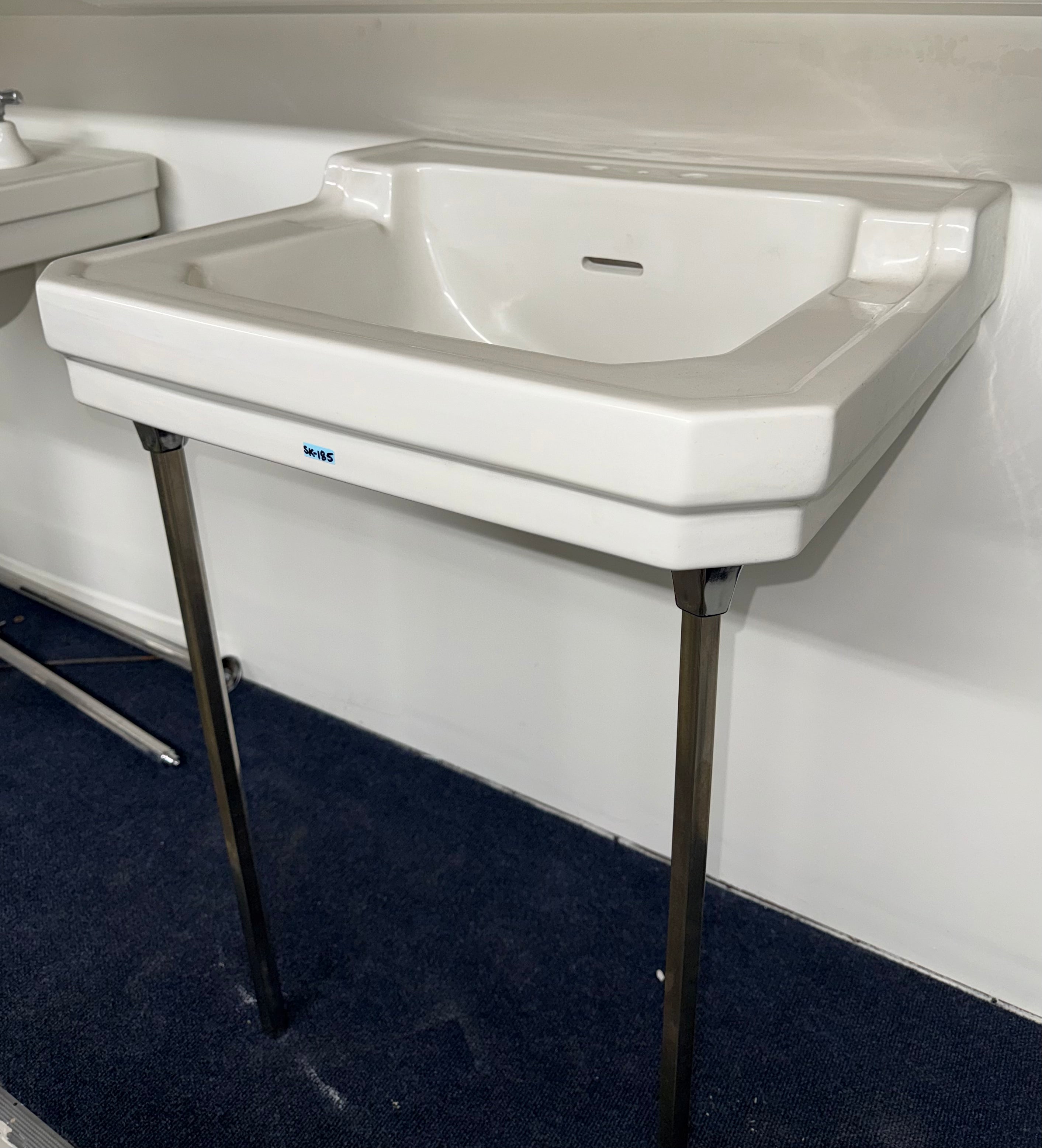 (SK-185) Standard "Comrade" Wall Sink