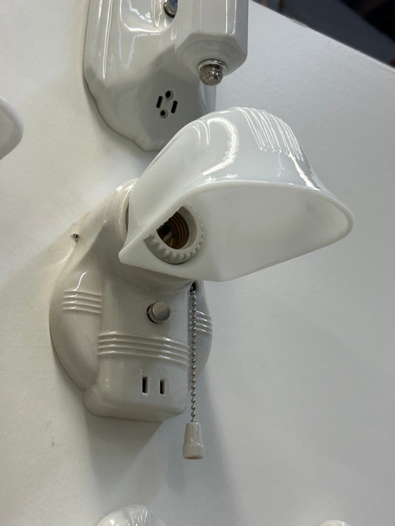 Streamline Porcelain Sconce Single (LT-869)