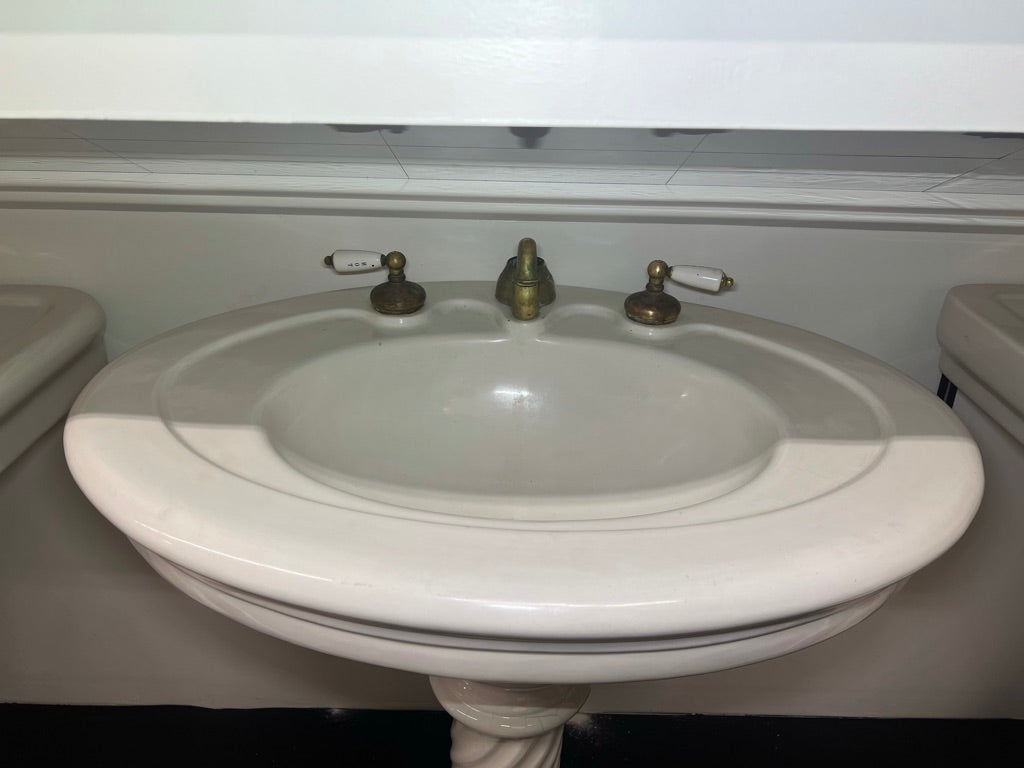 John Douglas 'Victor' Pedestal Sink (SK-123)
