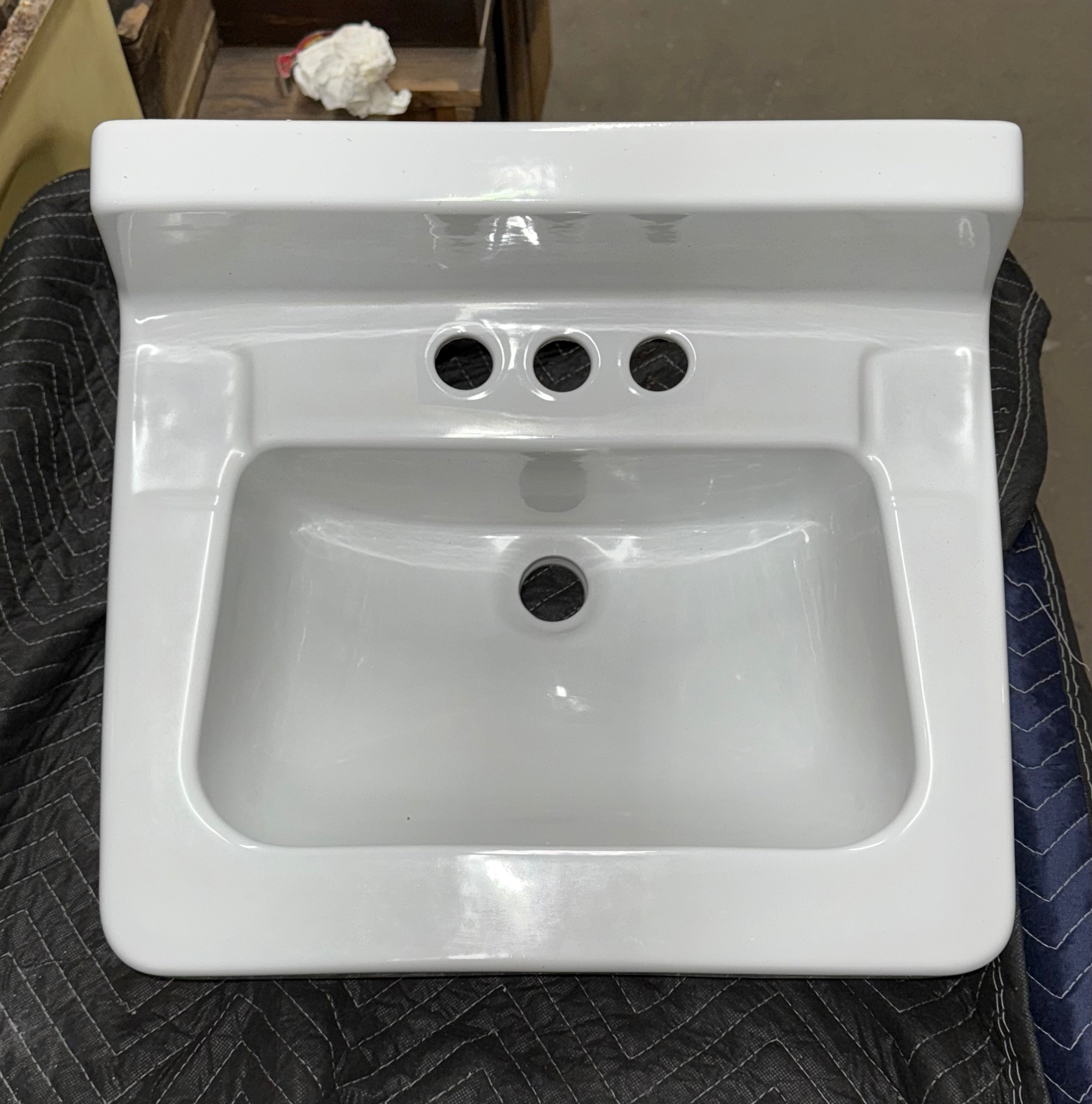 (SK-168) Wall Sink