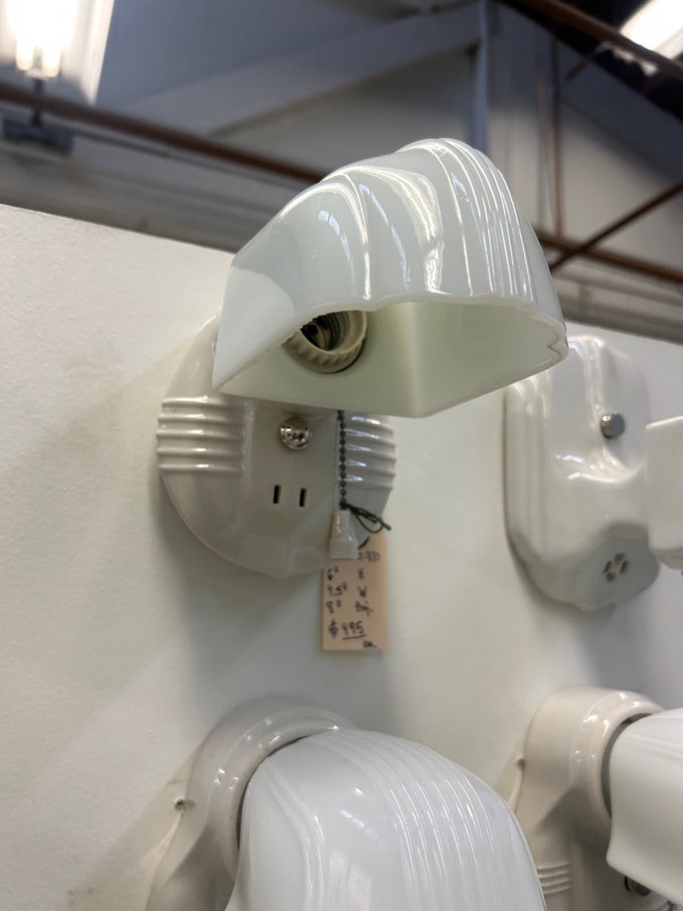 Streamline Porcelain Sconce Single (LT-870)