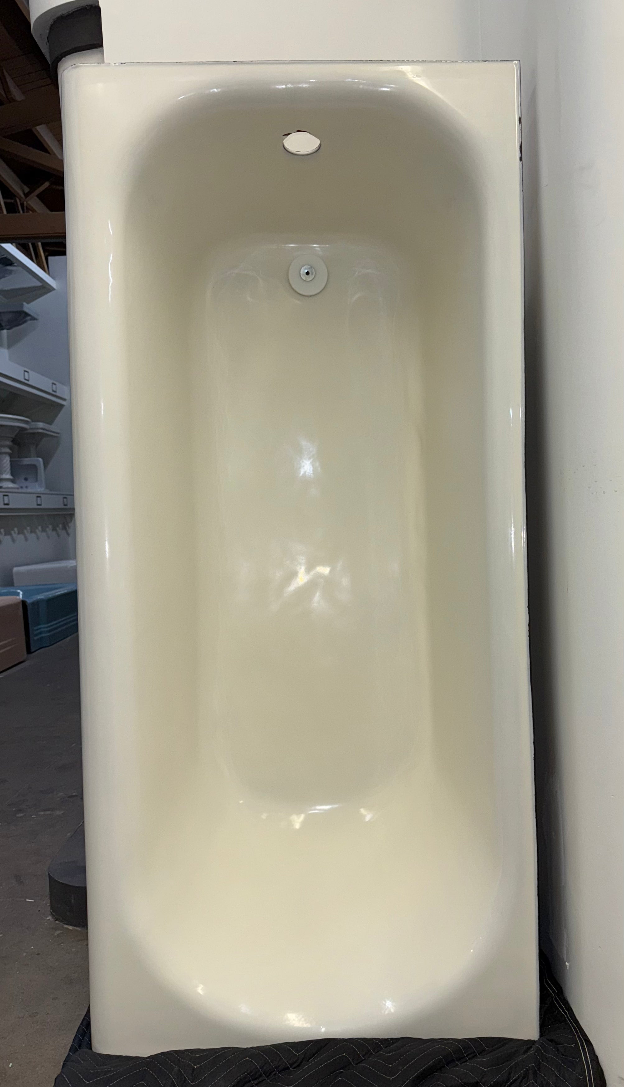 STD. Alcove Bathtub (TB-185)