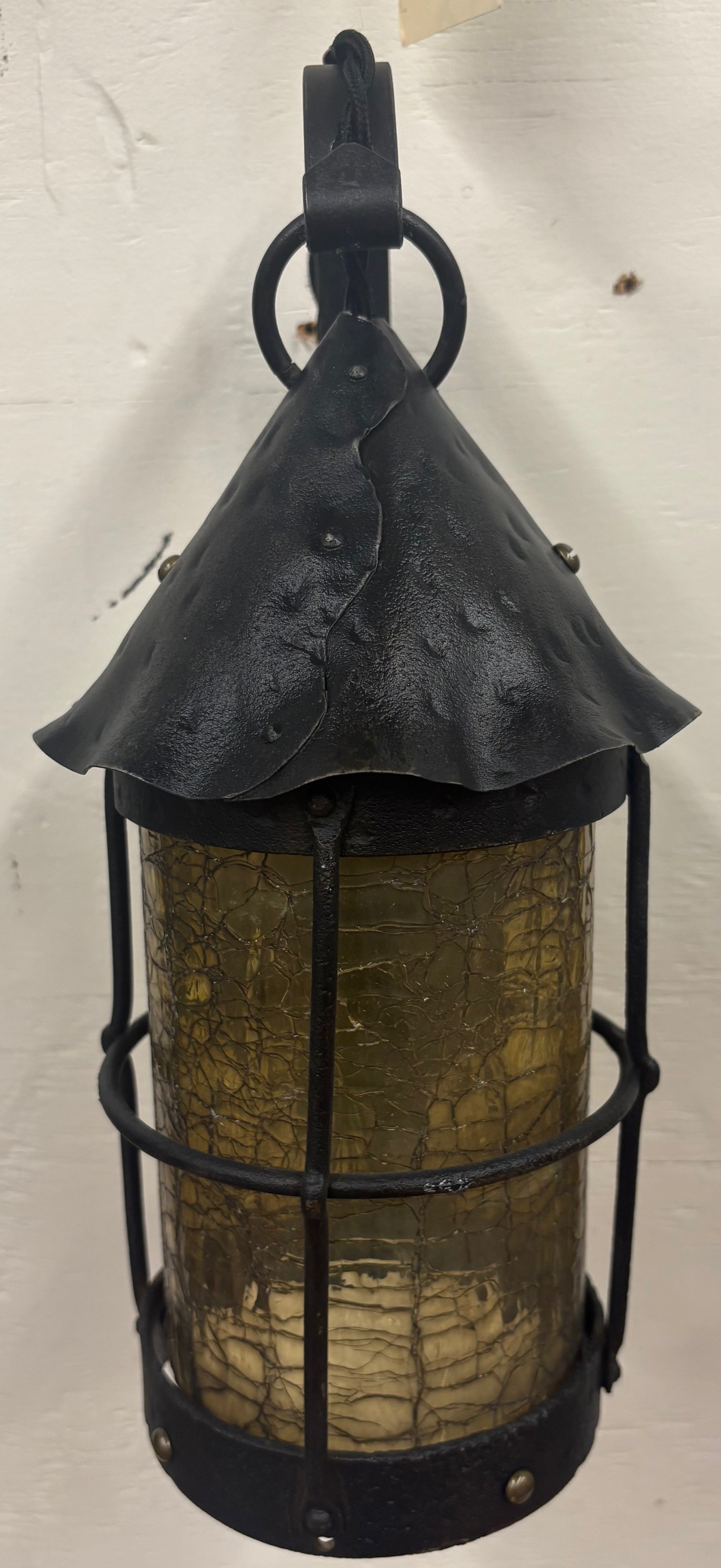 EXTERIOR WALL LANTERN – TEXTURED GLASS (LT-1241)
