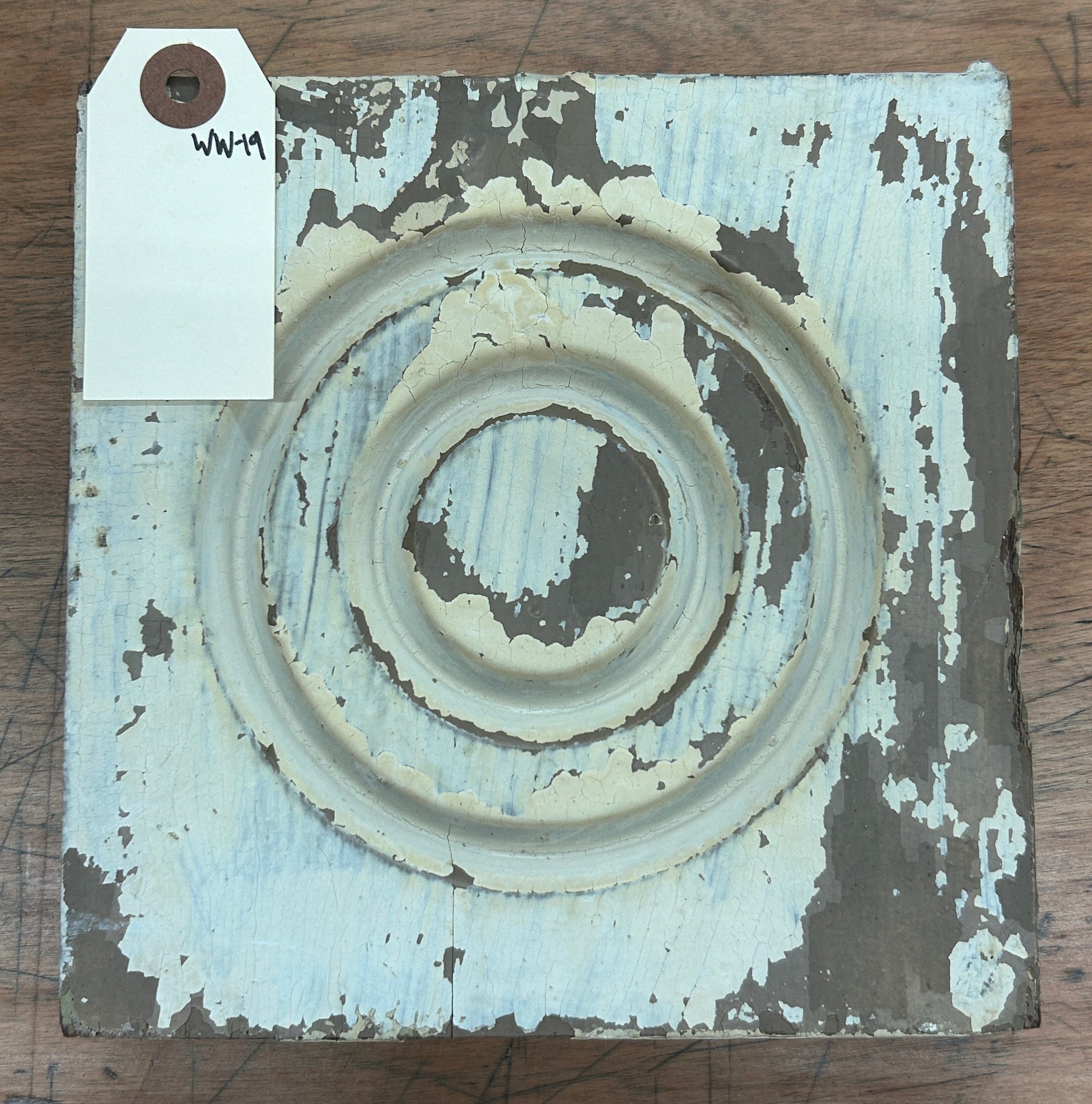 Square Wooden Medallion (WW-19)