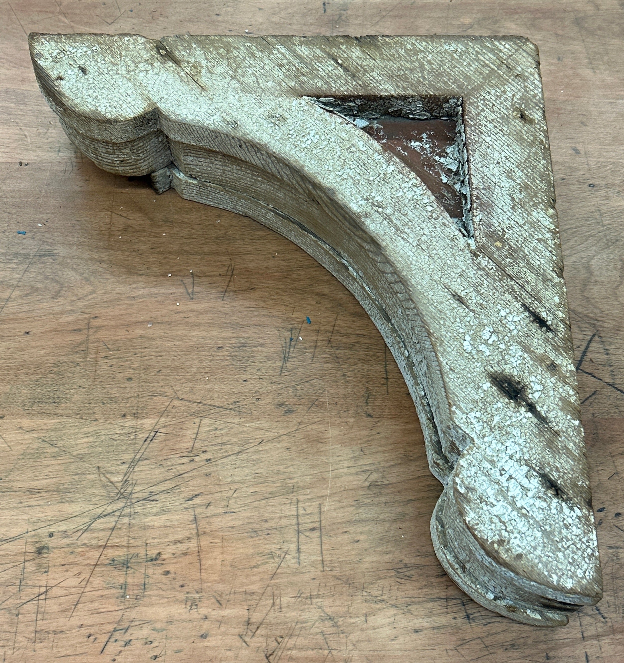 Med. Wooden Corbel (CB-24)