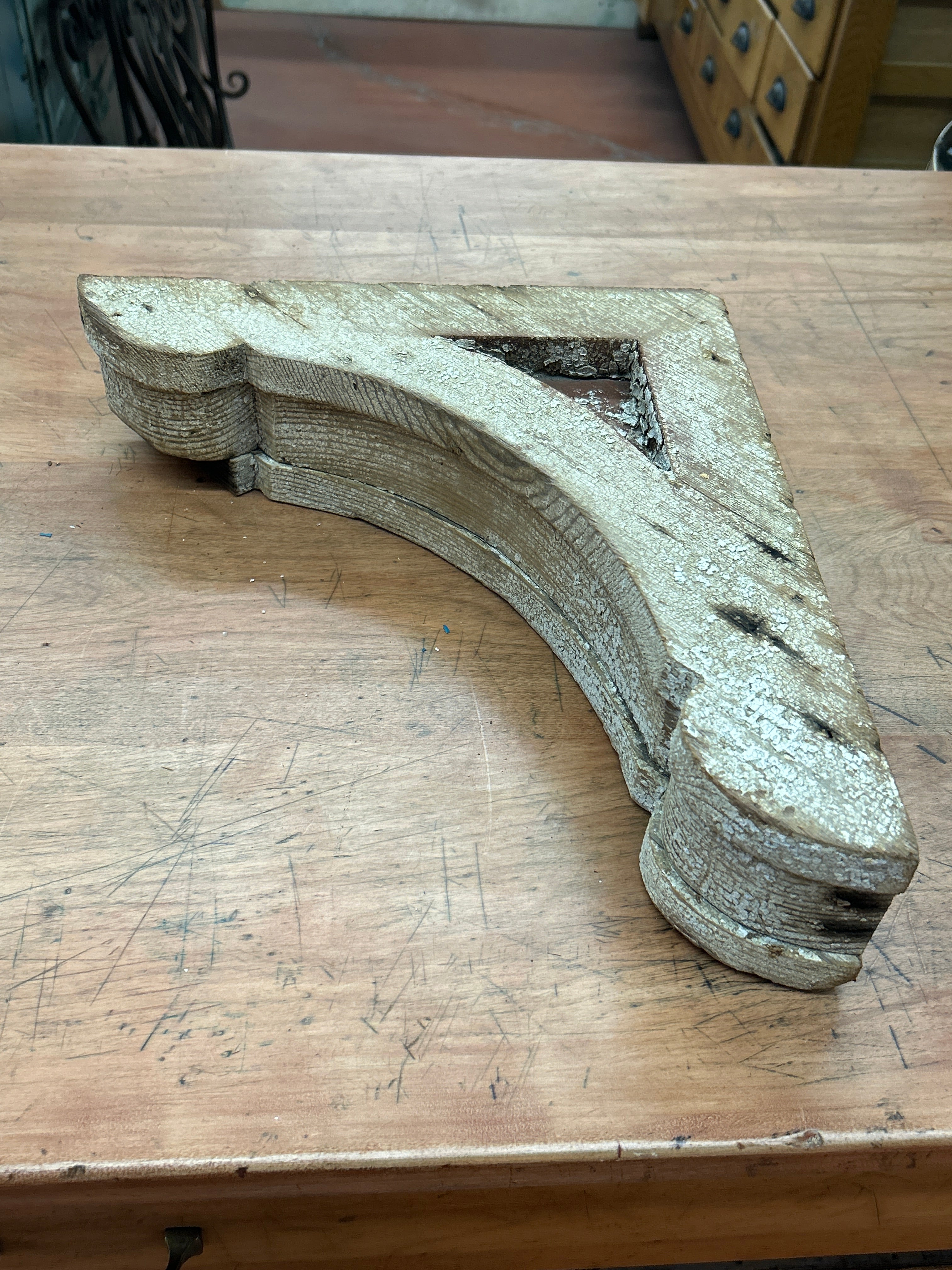 Med. Wooden Corbel (CB-24)