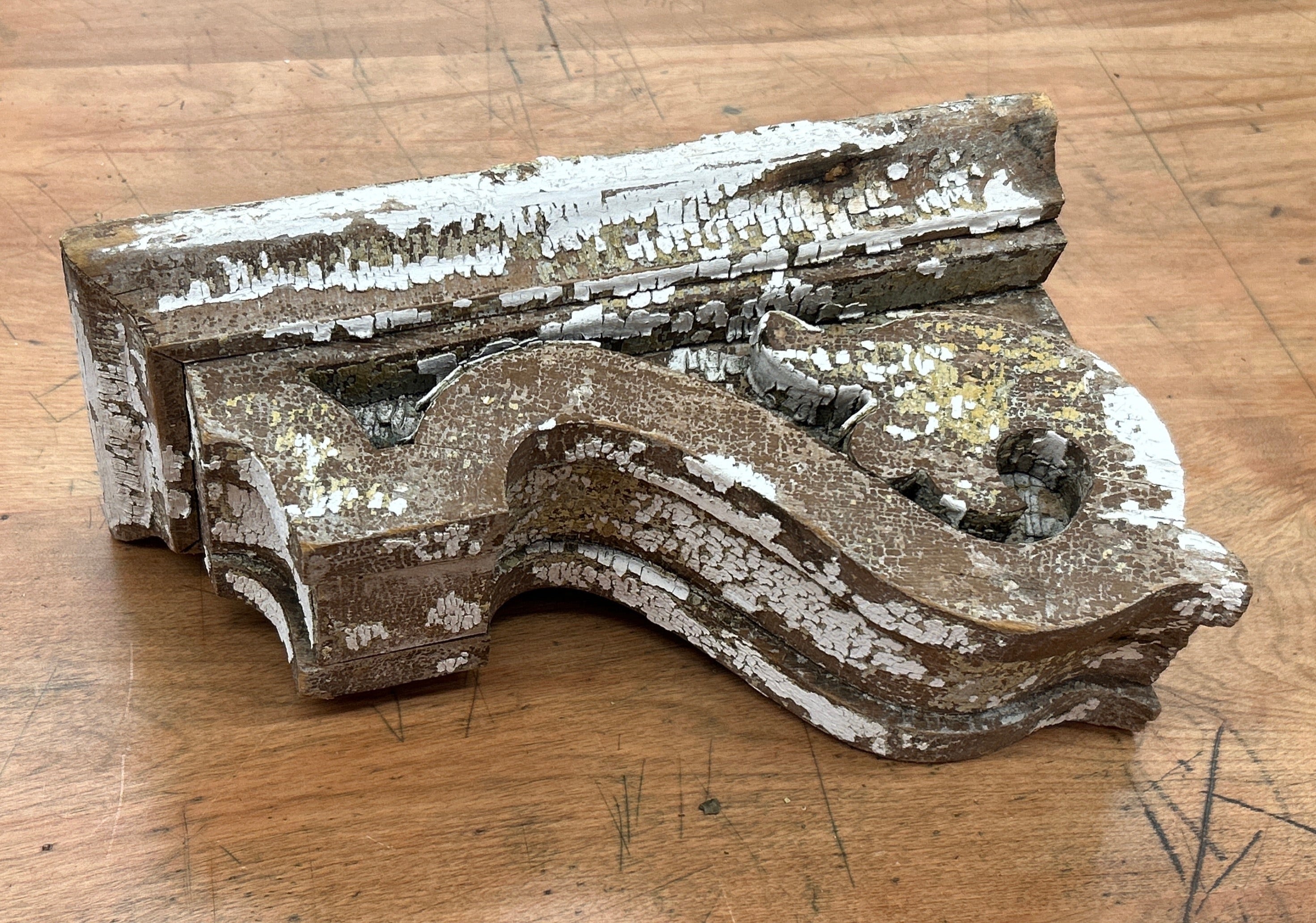 Med. Wooden Corbel (CB-30)