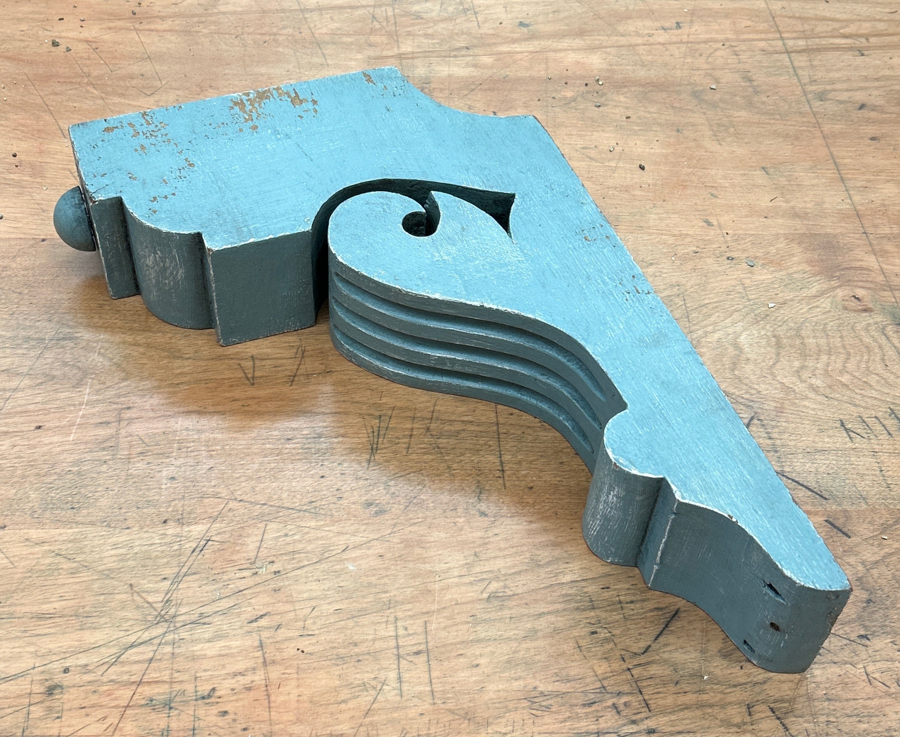 Wooden Corbel w/ Detailing (CB-31)