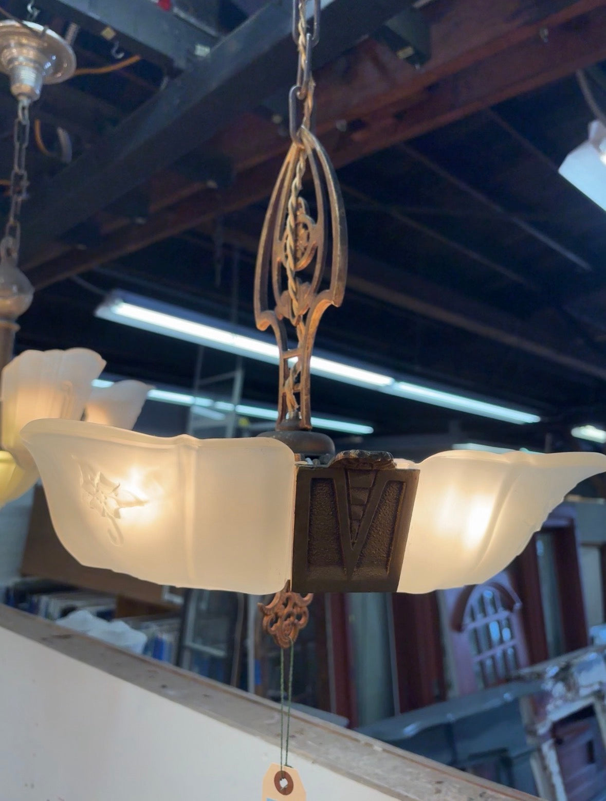 Chandelier (LT- 1087)