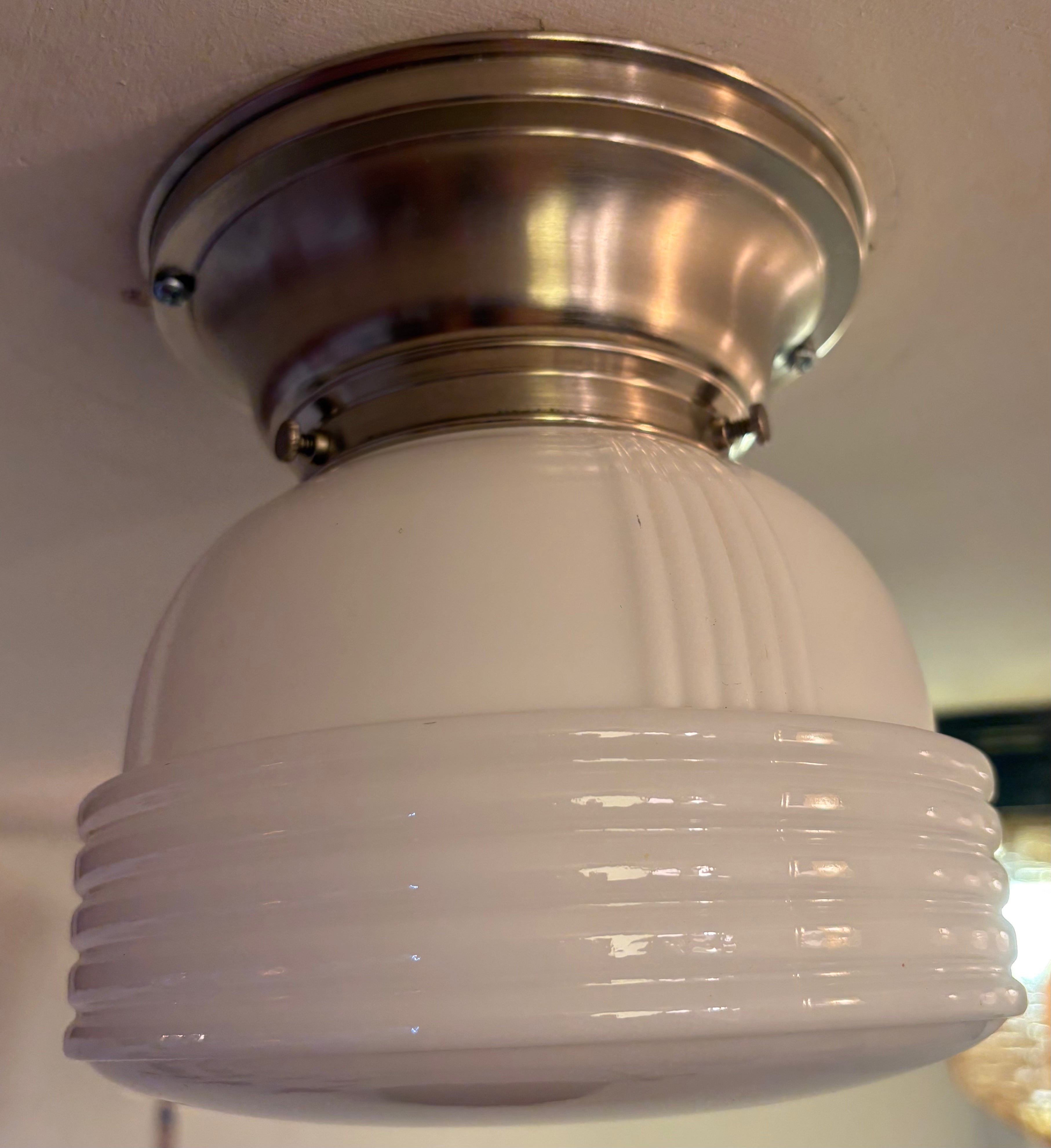 CEILING MOUNT LIGHT – (LT-1281)