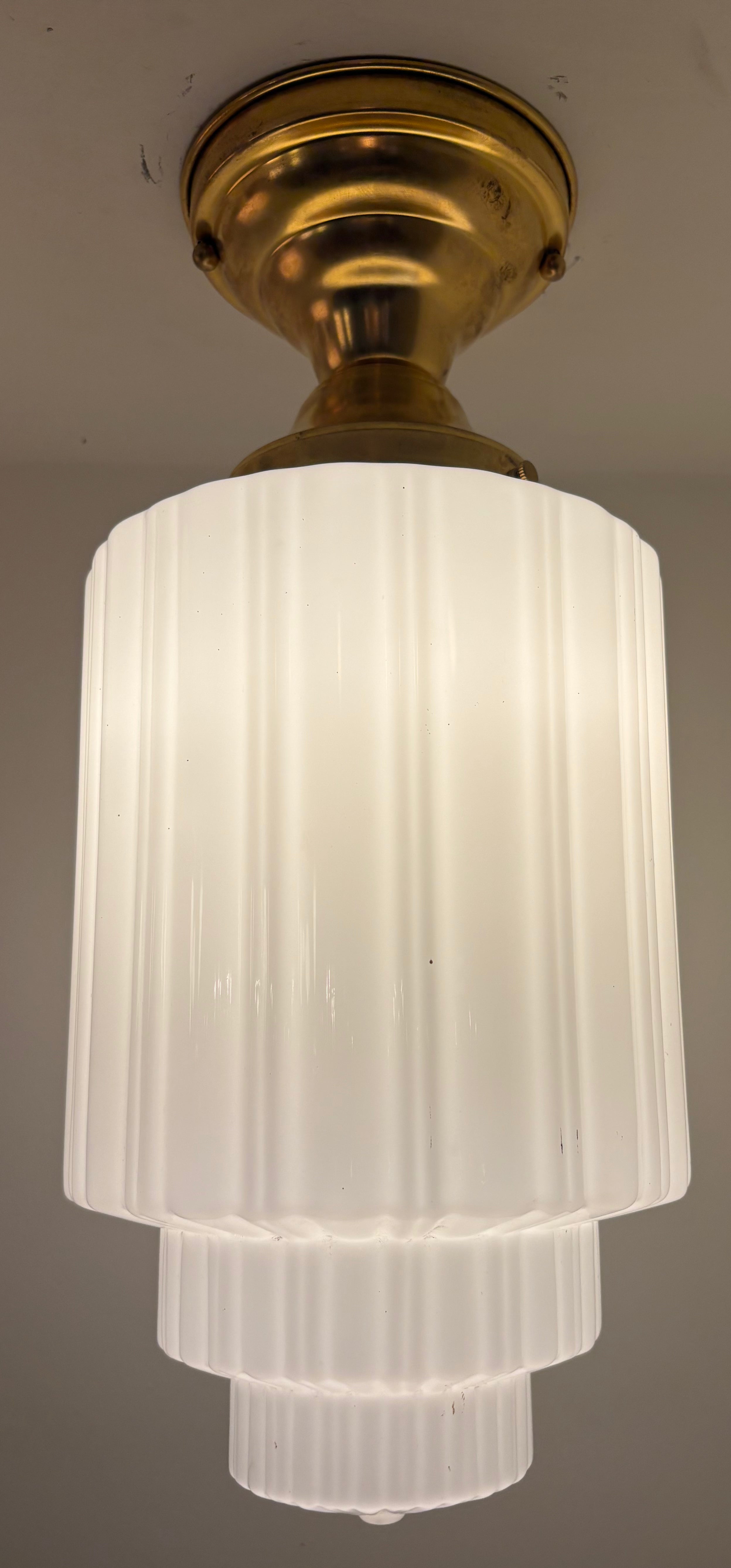 CEILING MOUNT LIGHT – (LT-1284)