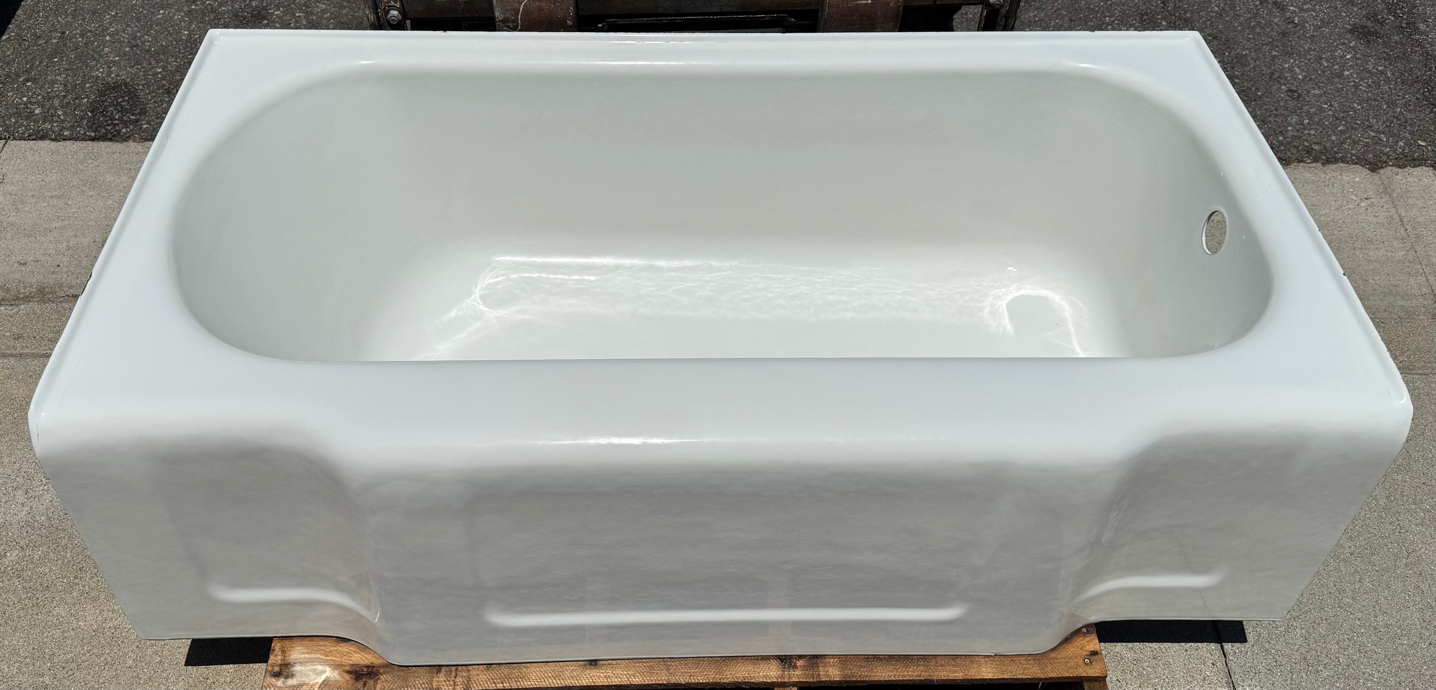 White Kohler Cosmopolitan Alcove Tub (TB-209)