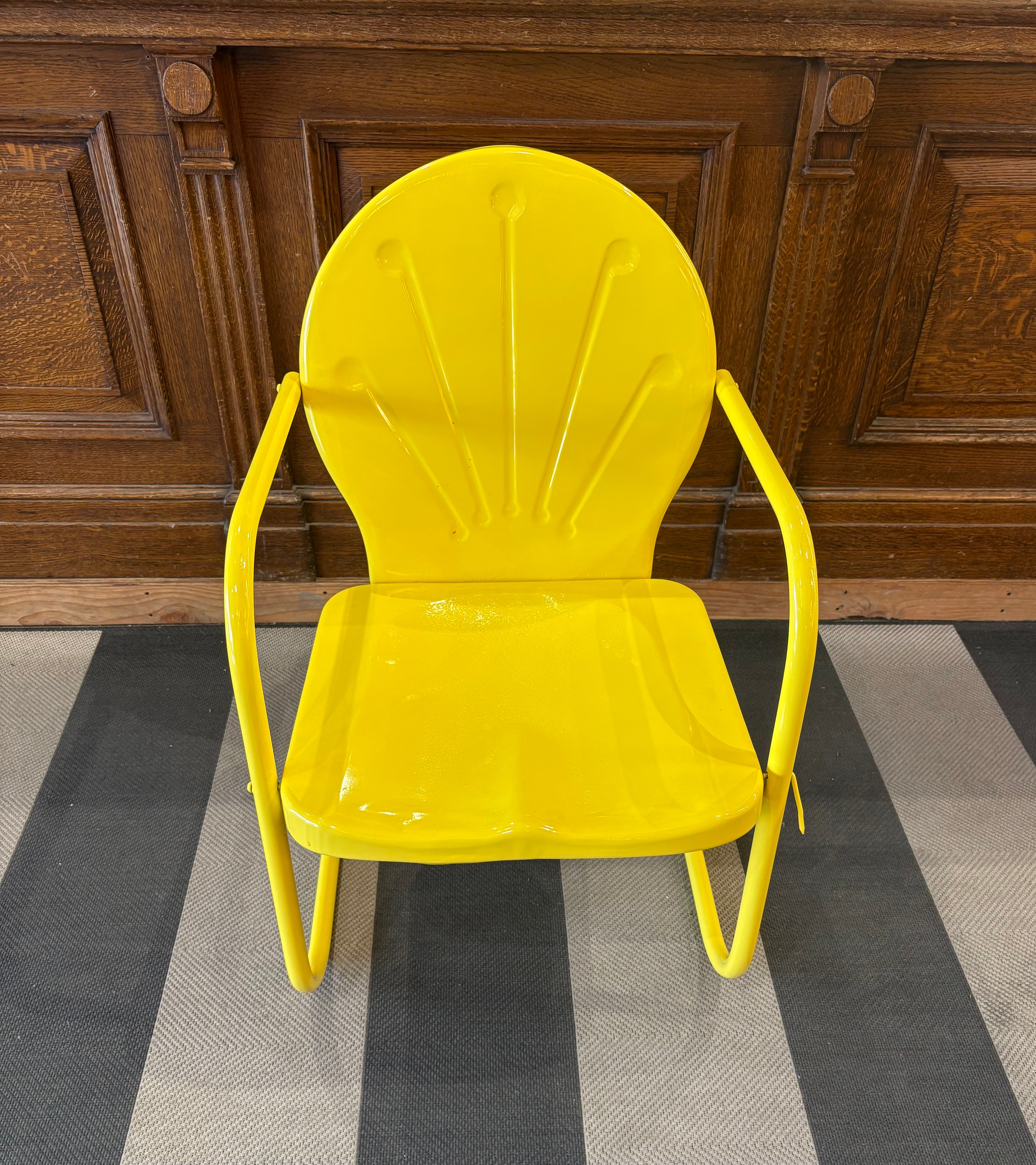 Vintage Yellow Lawn Chair (OE-67)