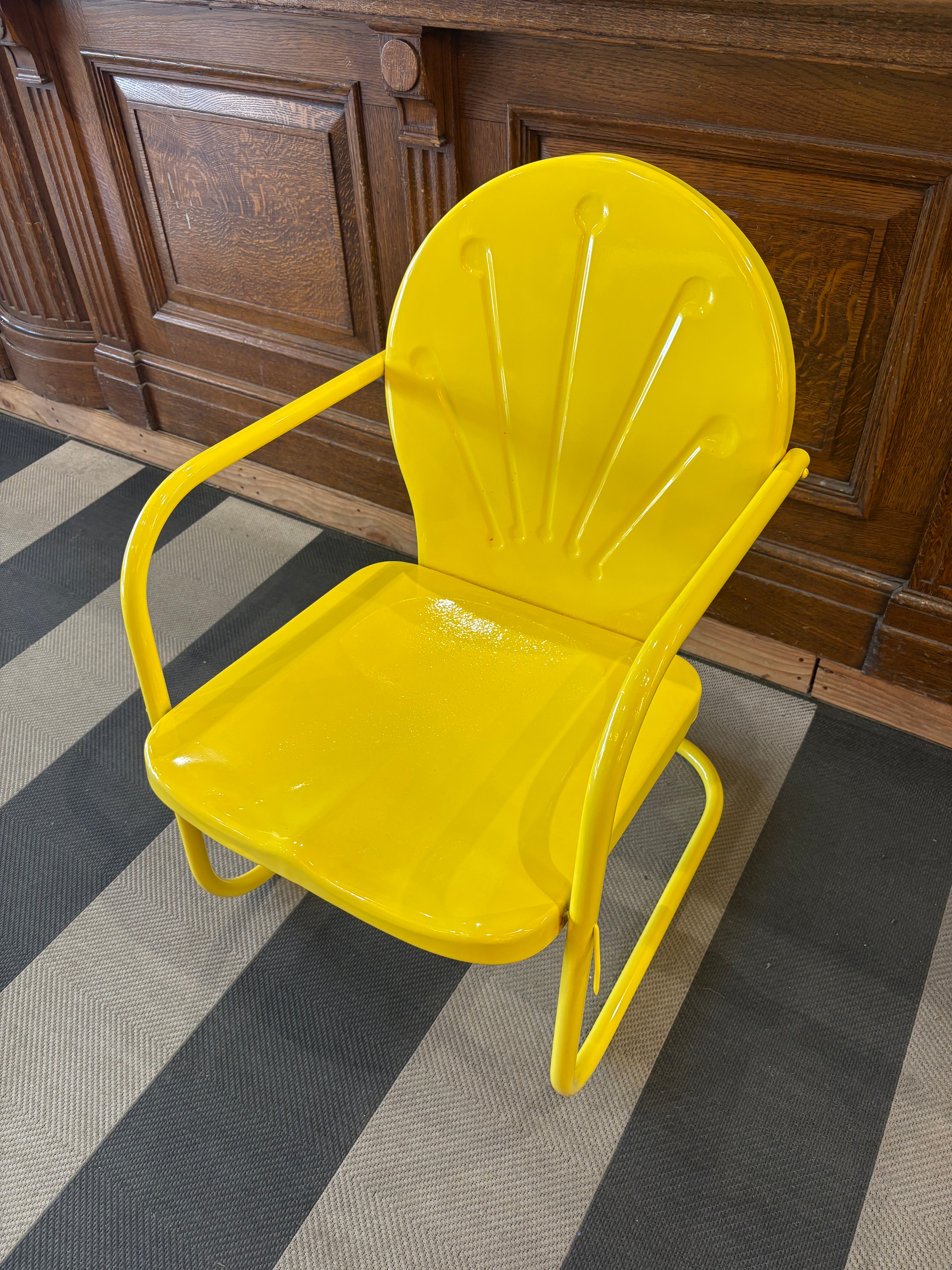 Vintage Yellow Lawn Chair (OE-67)