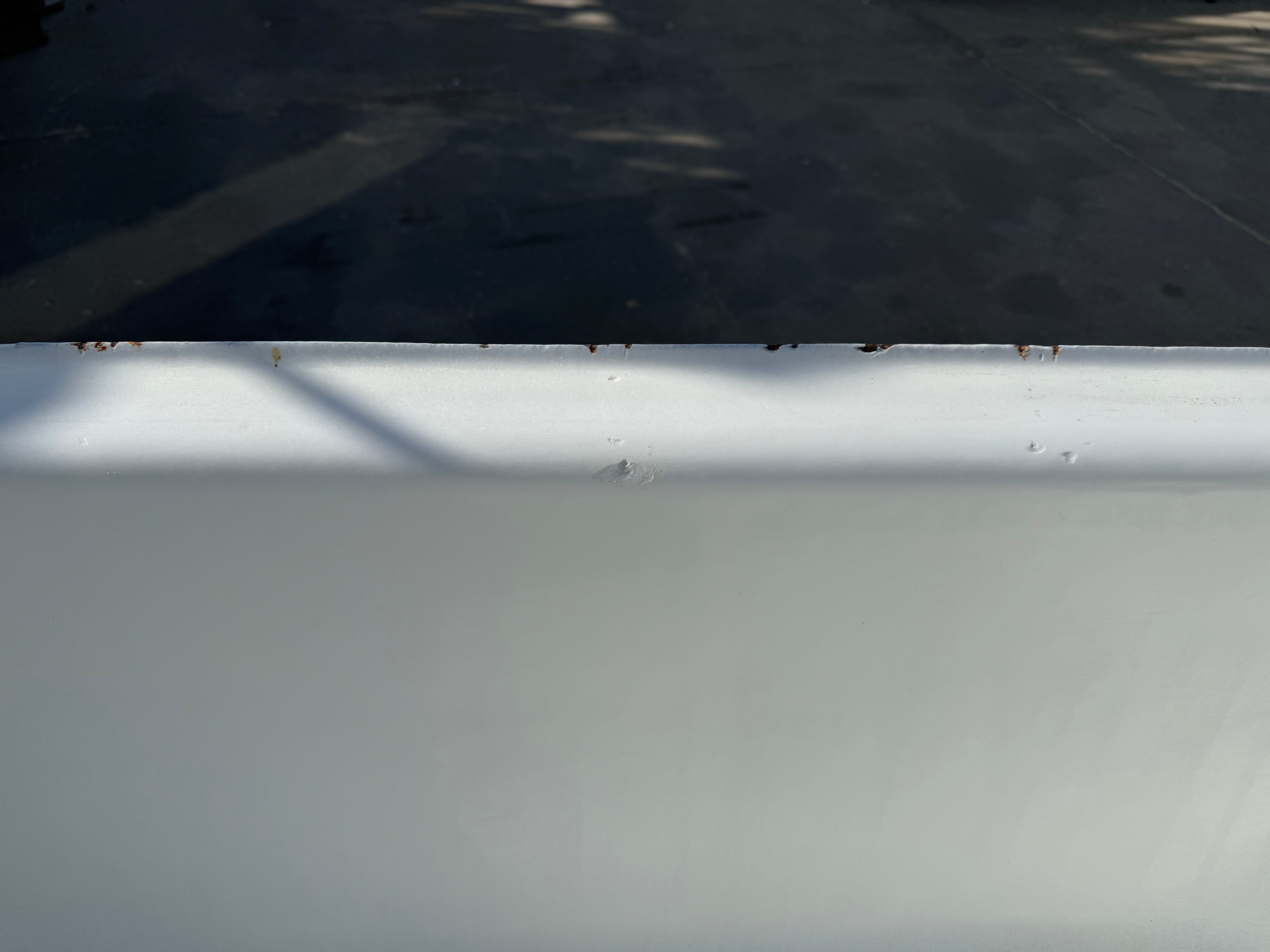 60" Right Corner White (TB-214)