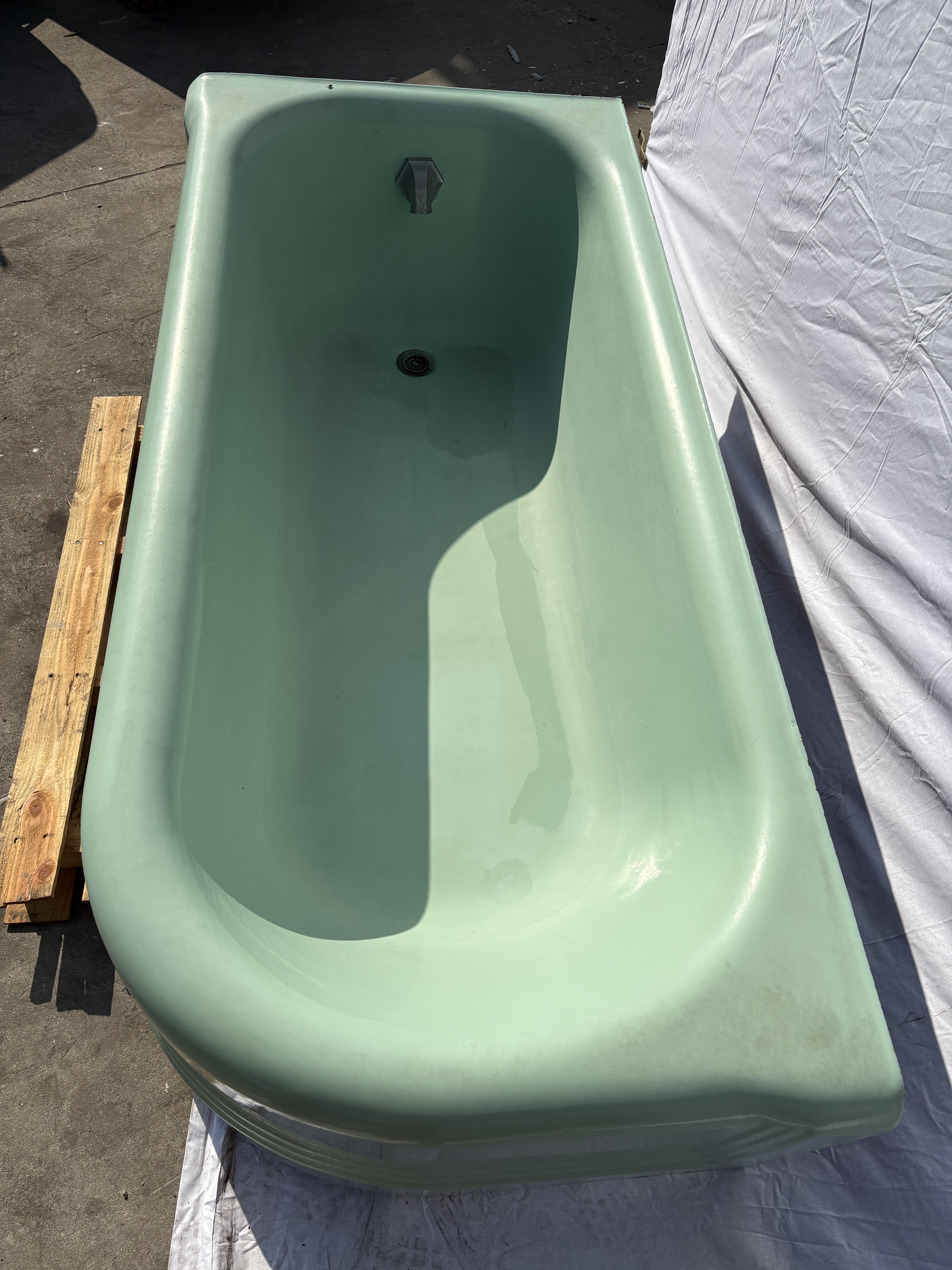 65" Right Corner Green (TB-138)