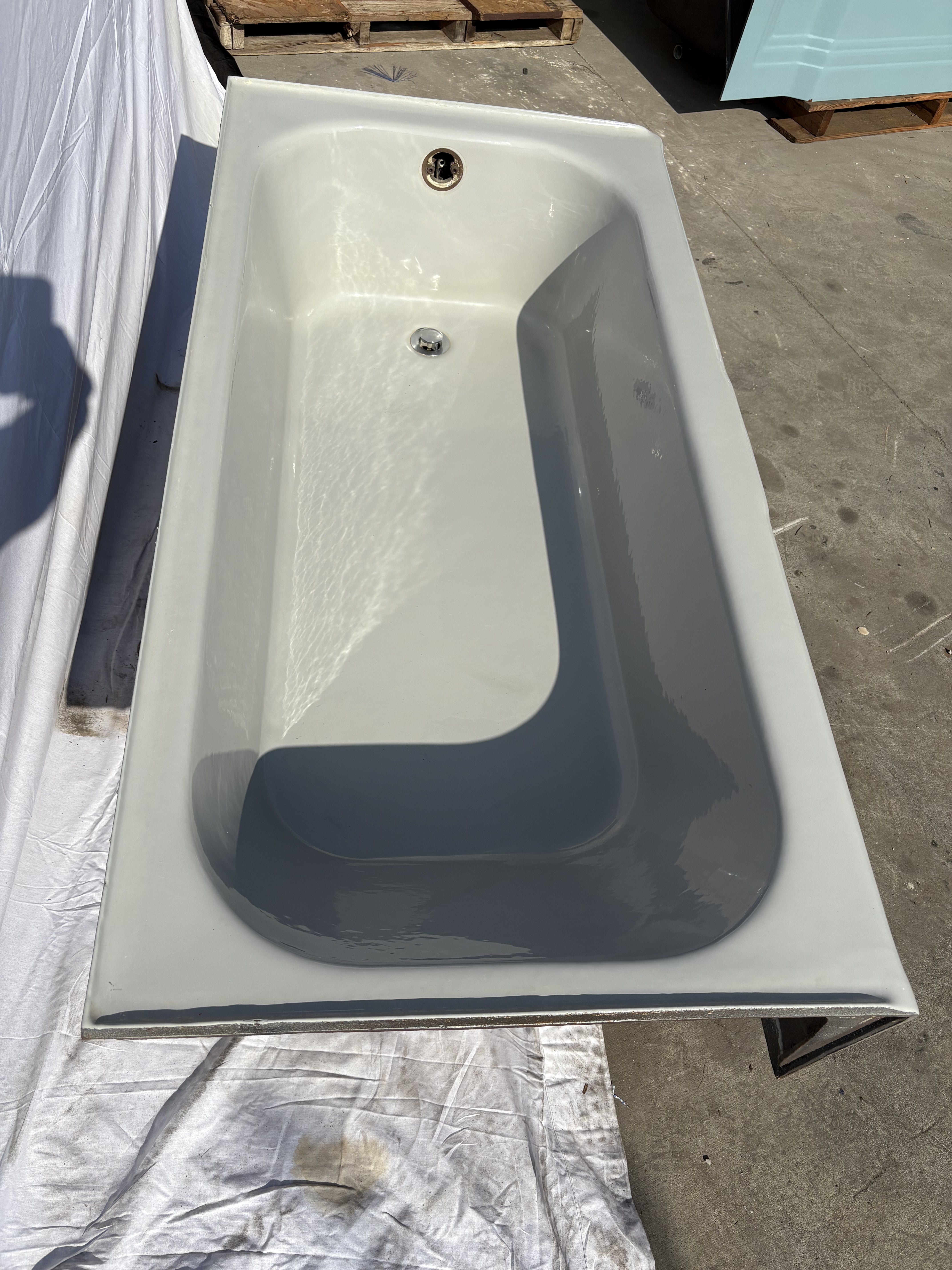 60" Alcove Grey (TB-140)