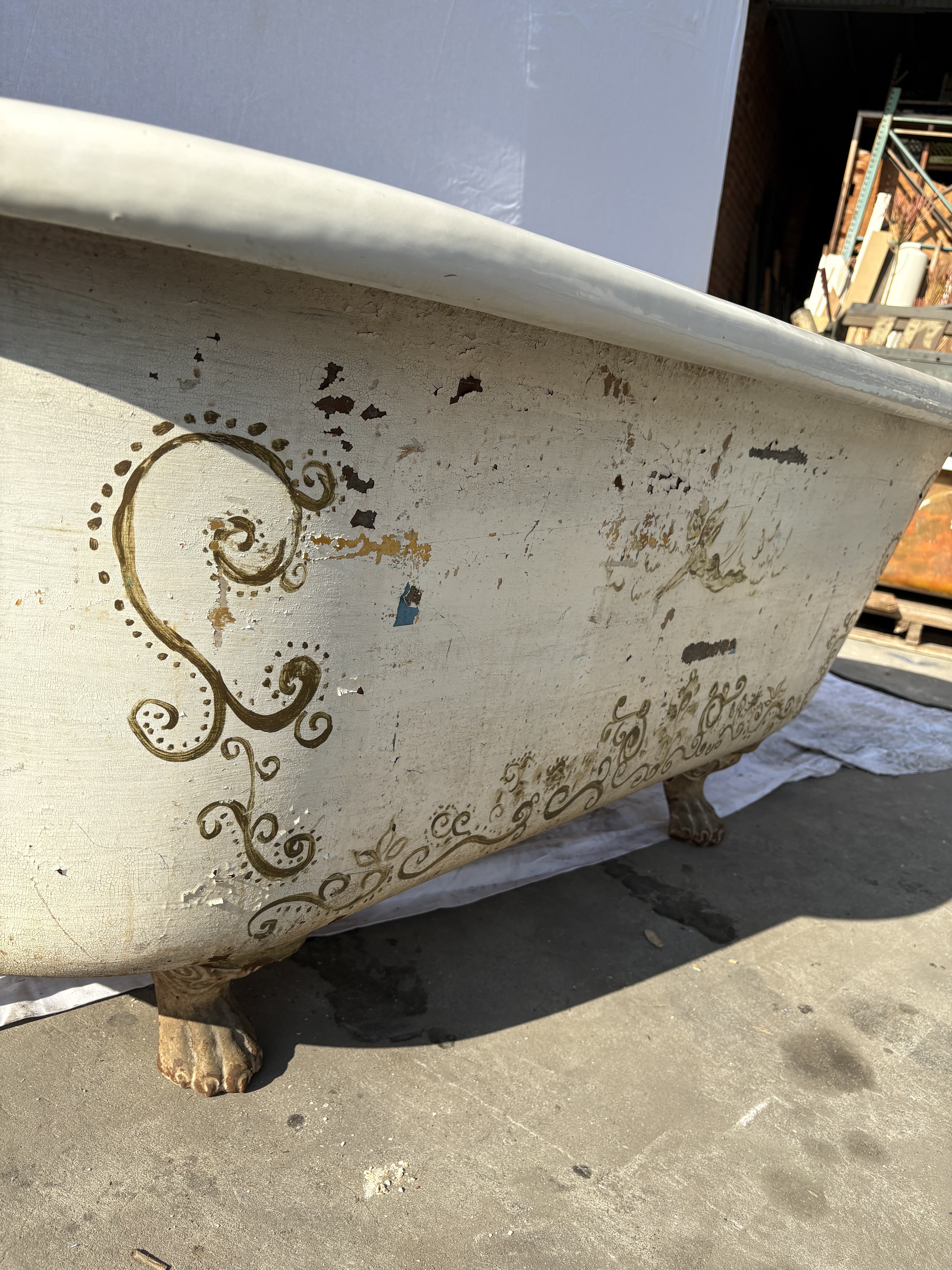 65" Clawfoot White (TB-147)