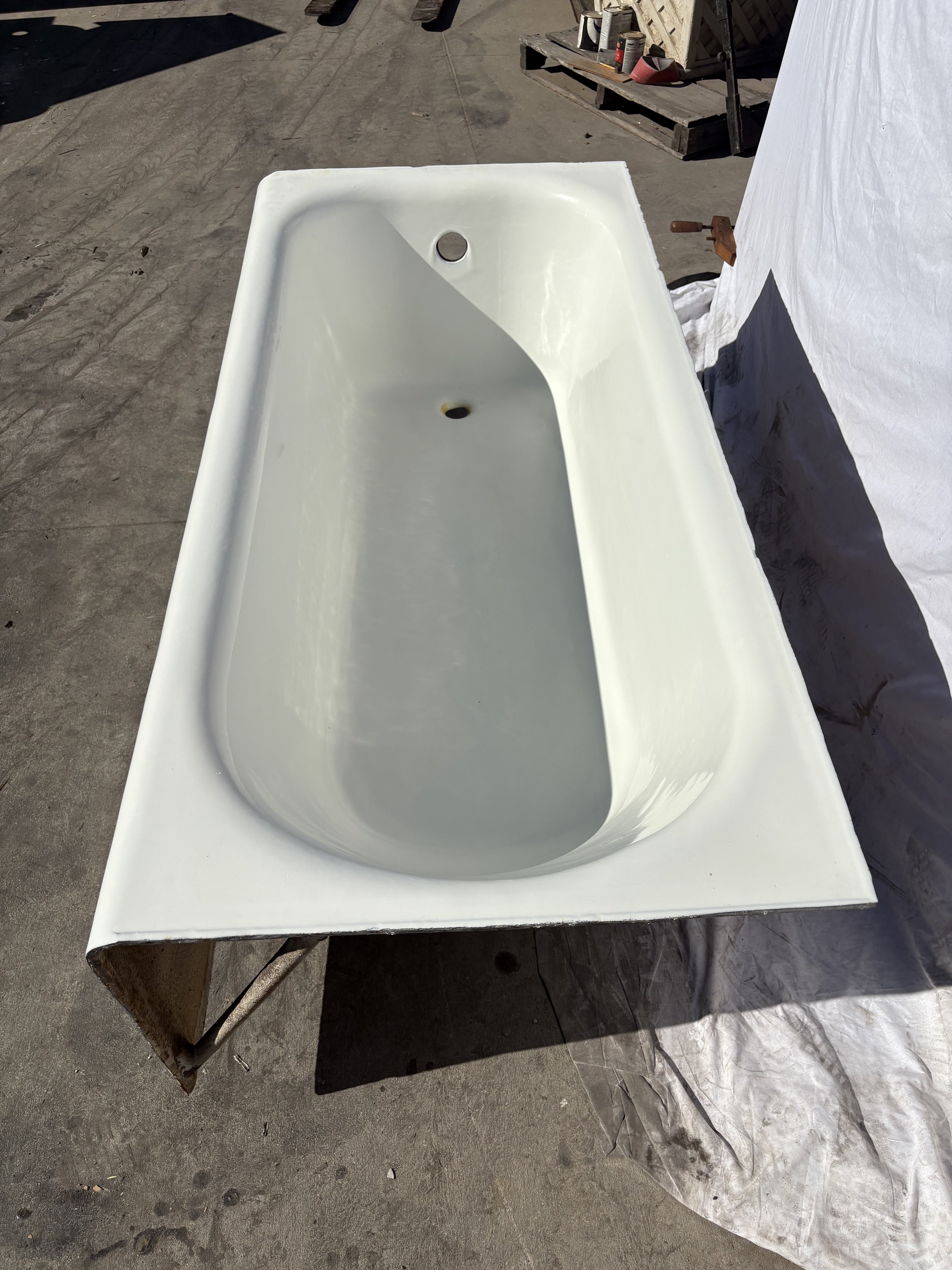 65" Alcove White (TB-171)