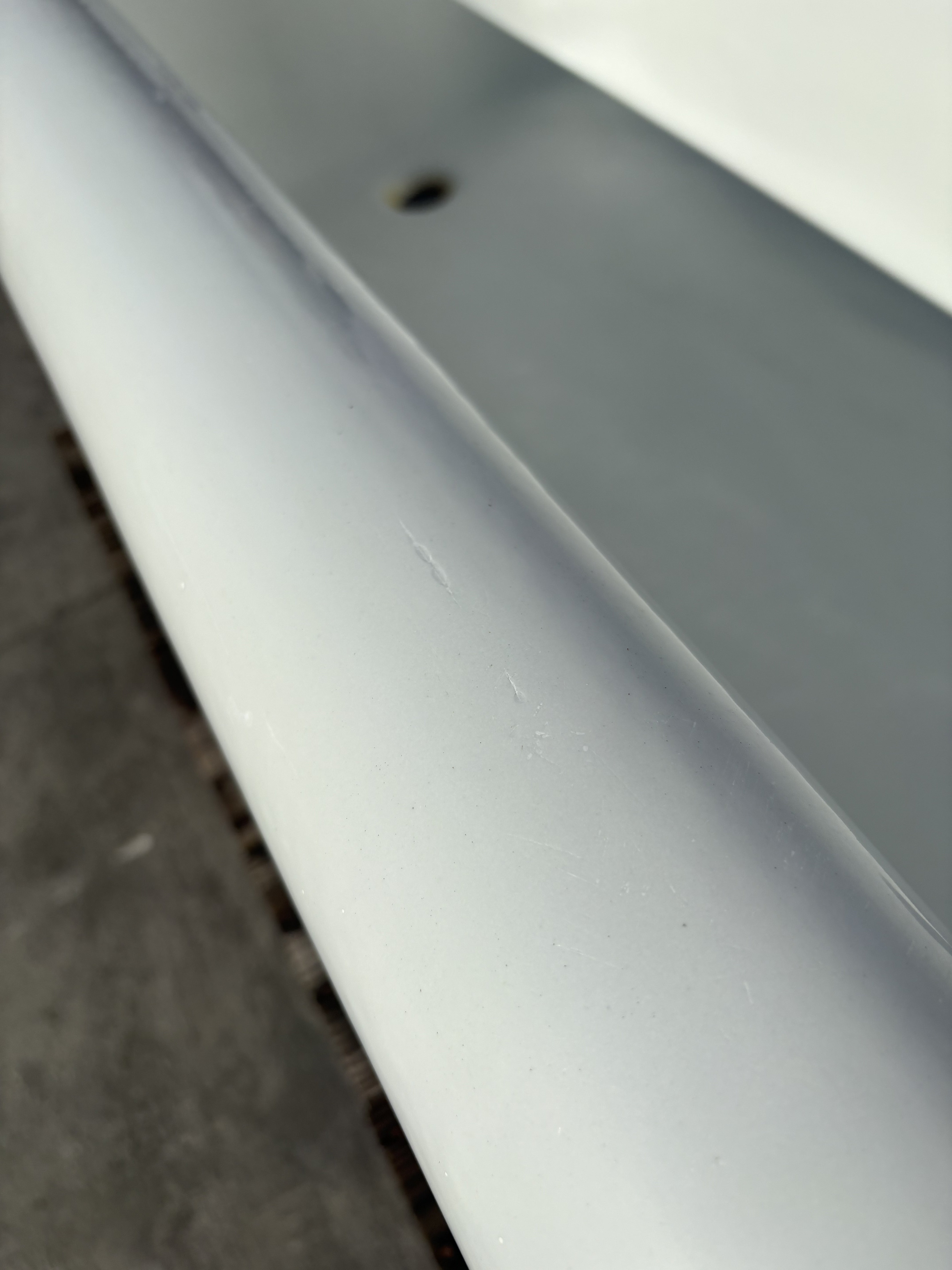 65" Alcove White (TB-171)