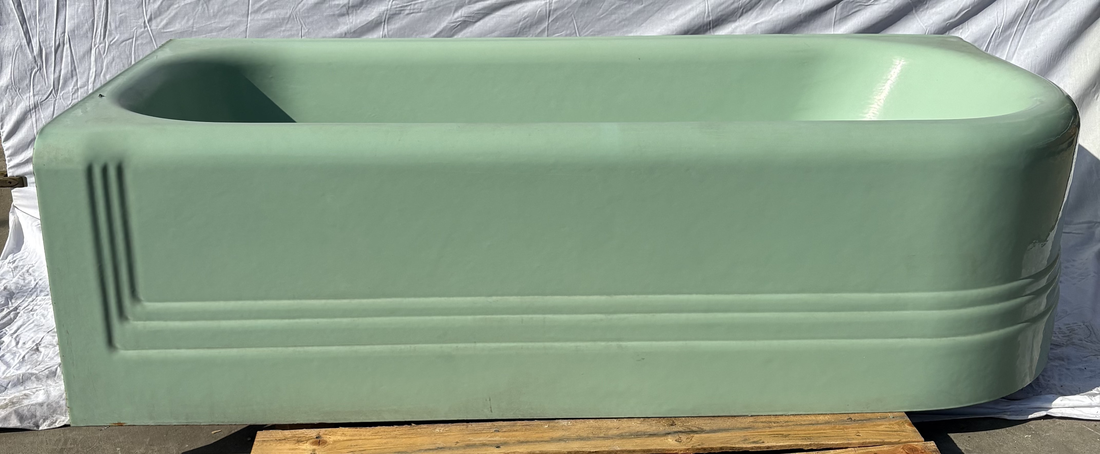 65" Right Corner Green (TB-138)