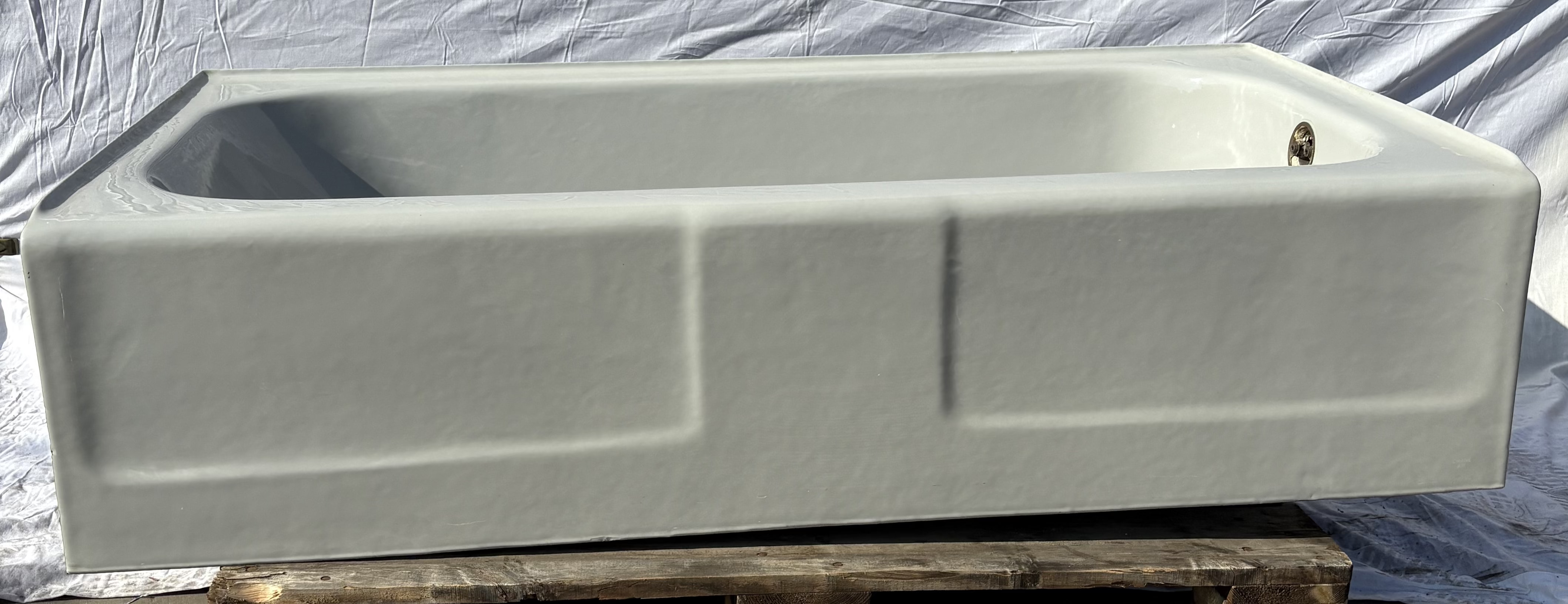 60" Alcove Grey (TB-140)