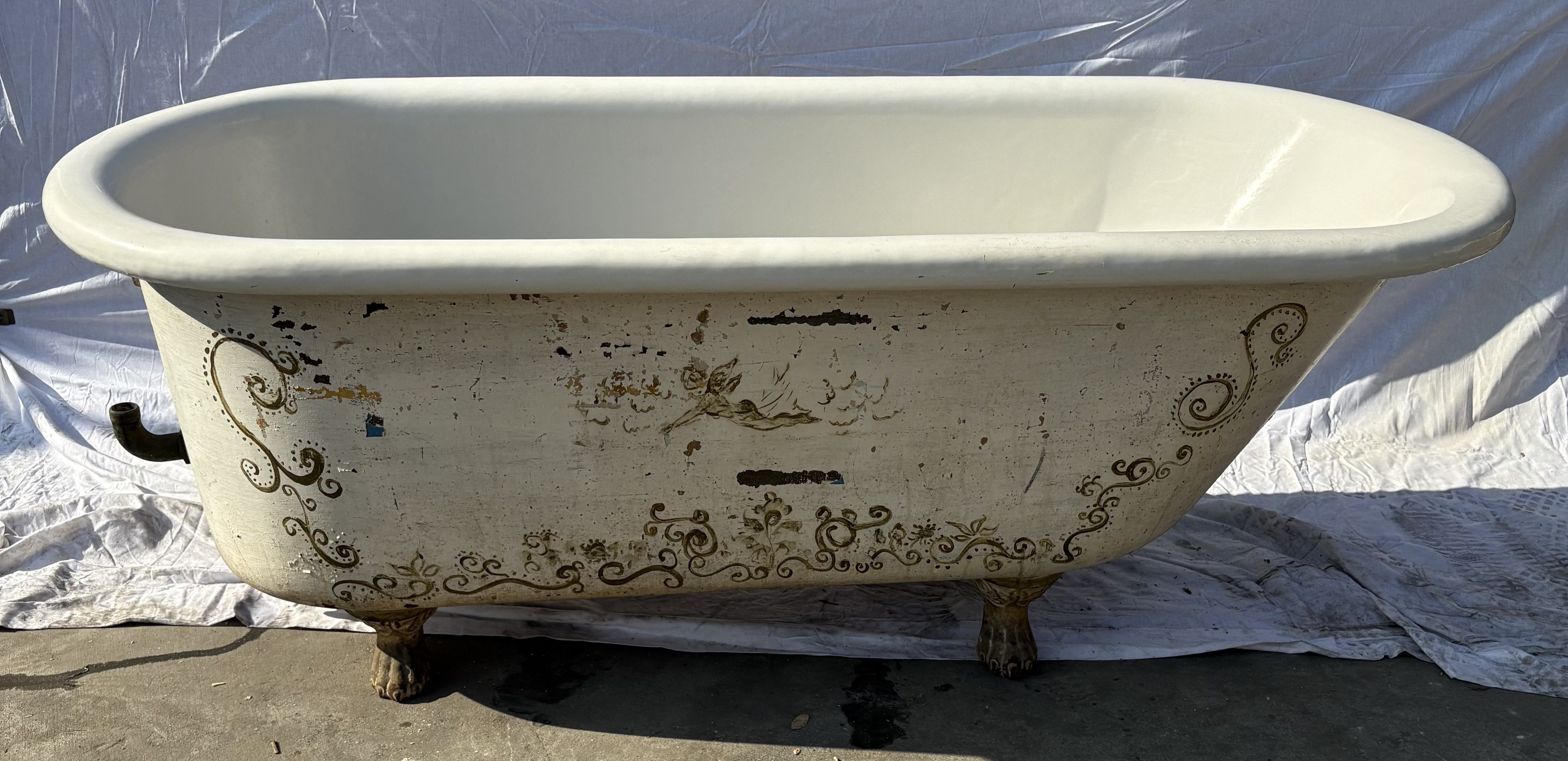 65" Clawfoot White (TB-147)