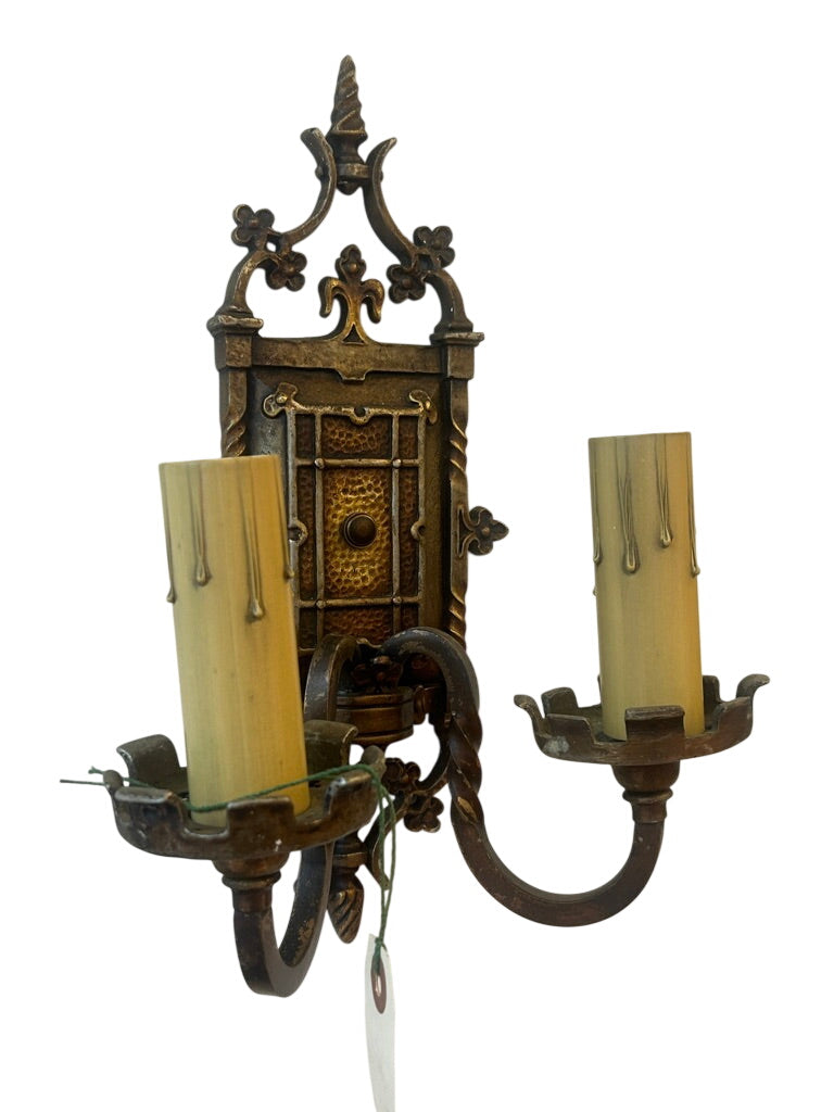 Cast Brass Trefoil Wall Sconce – 1920s–1930s (LT-858)