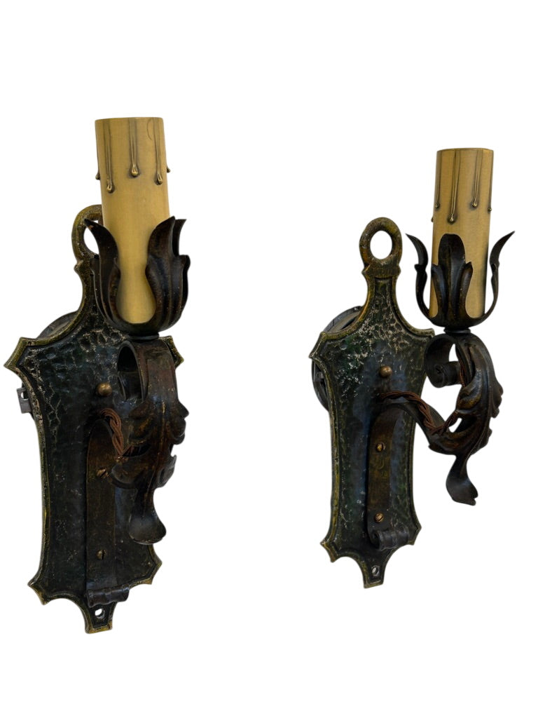 Hammered Sconce Pair w/ Leaf Detailing 1920s–1930s (LT-668)