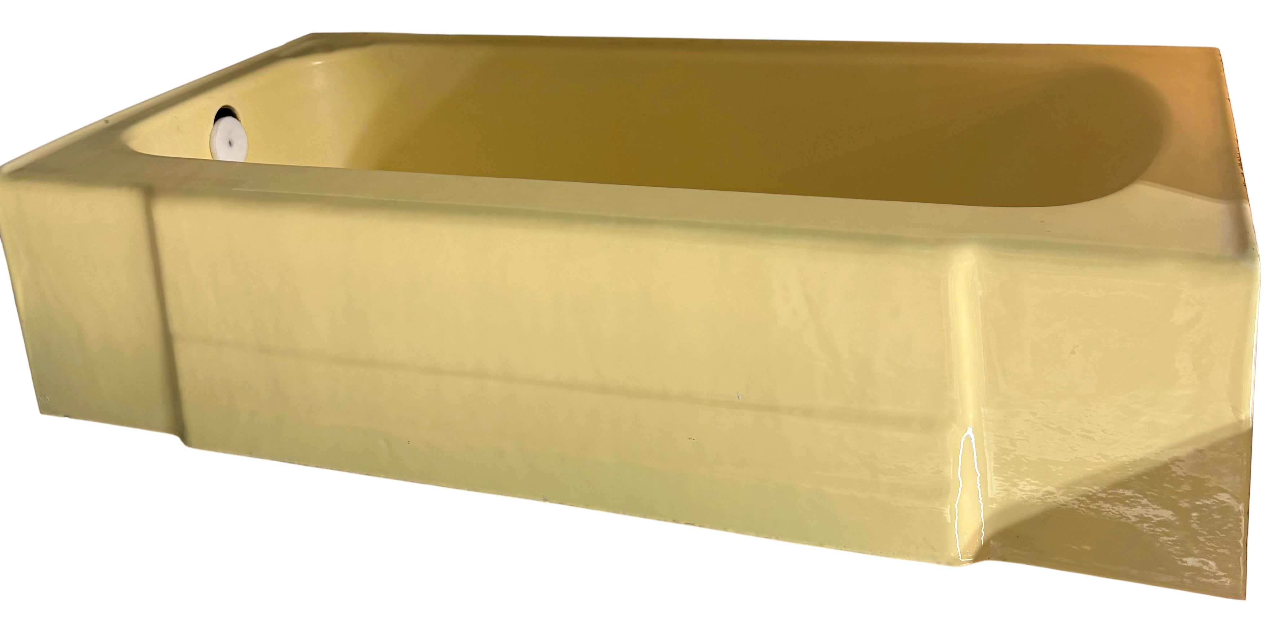 Yellow Alcove Tub (TB-207)