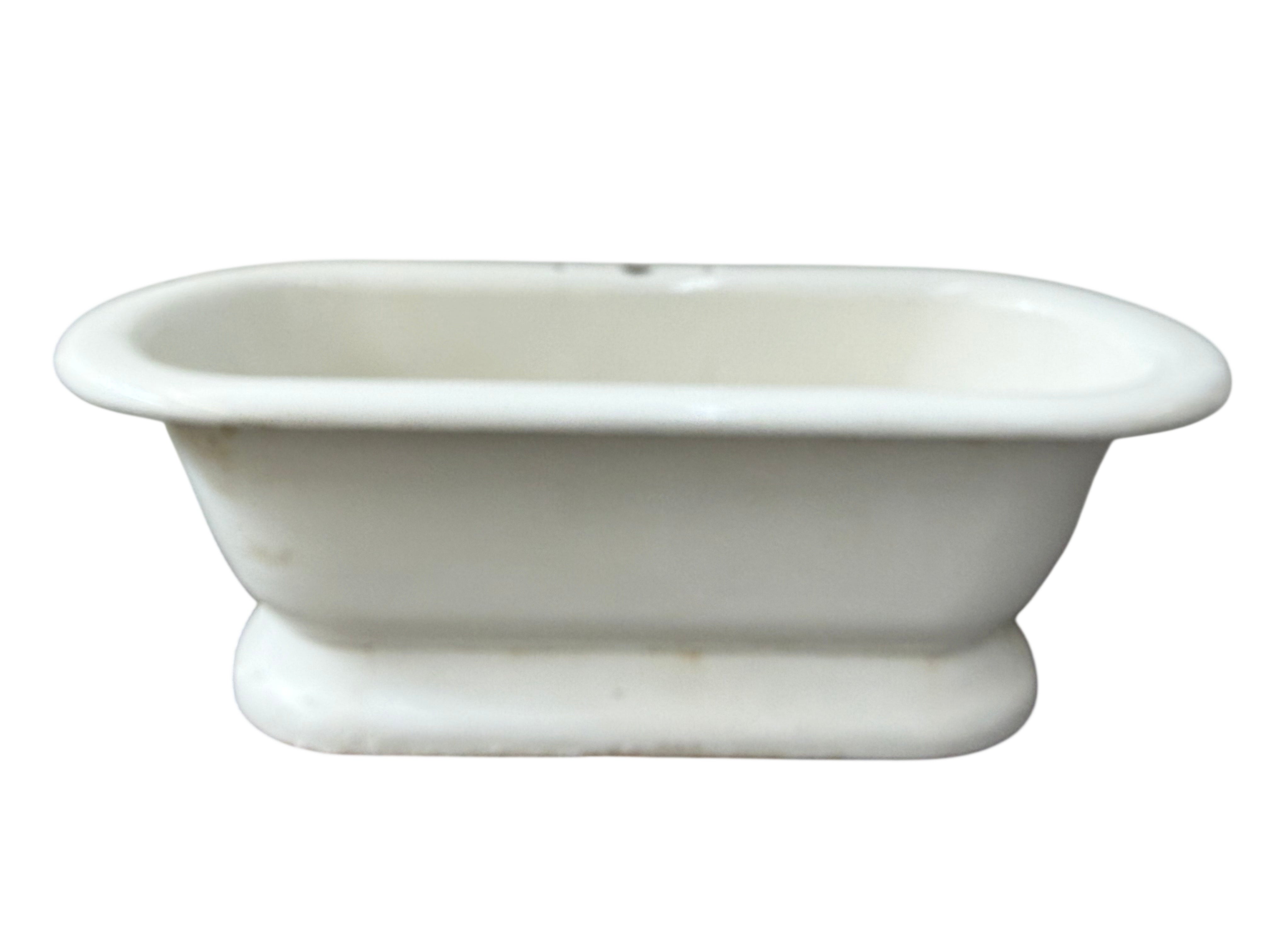 (TB-196) Skirted Center Fill Tub