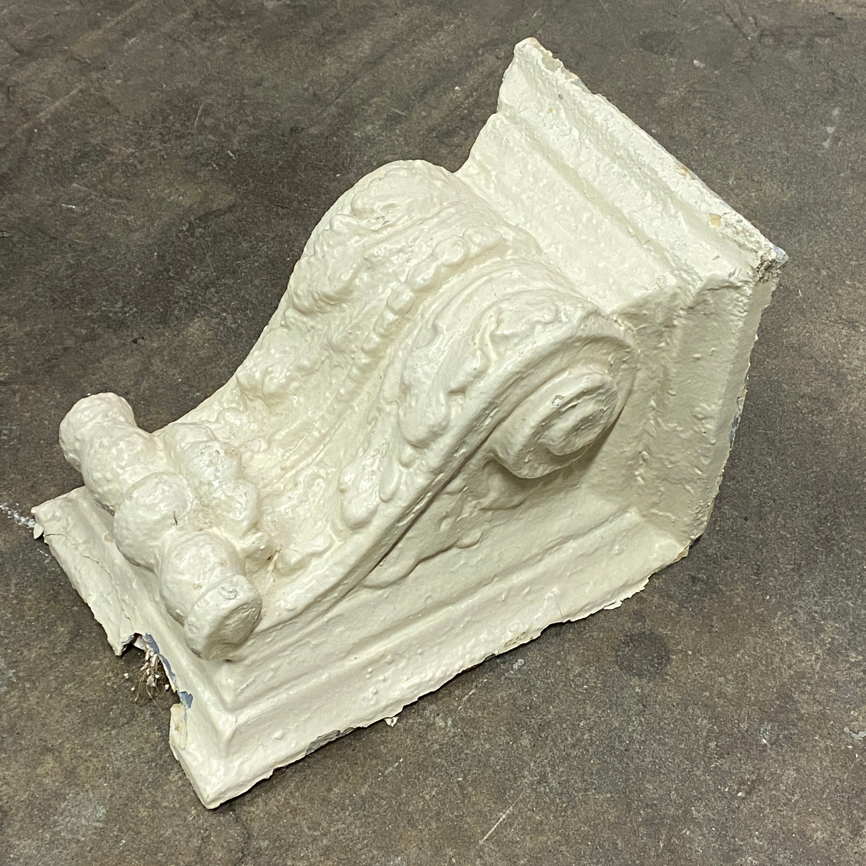 Decorative Ceramic Corbel (CB-13)