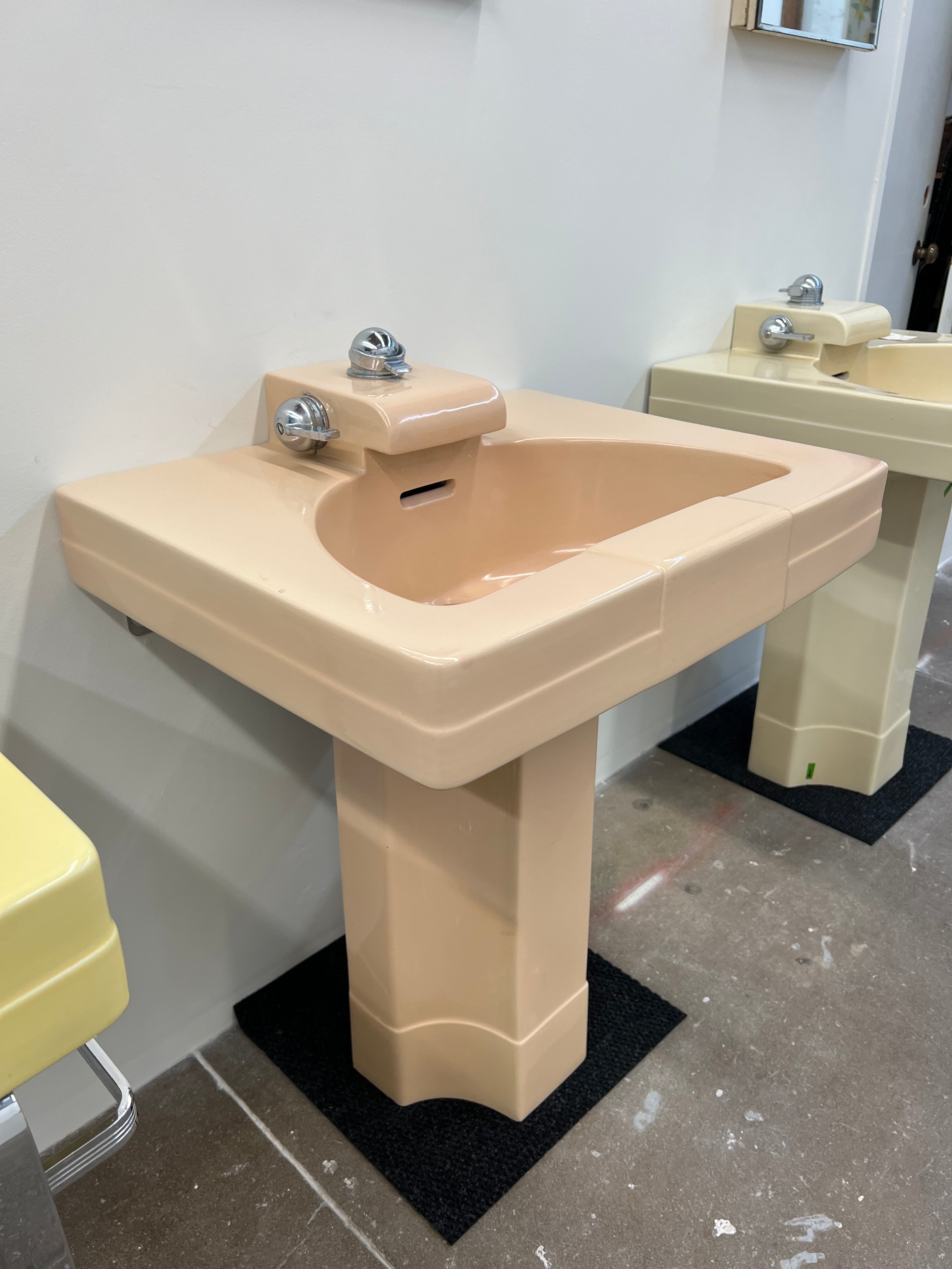 Crane 'Neuvogue' Pedestal Sink, Sun Tan (SINK-23.B)