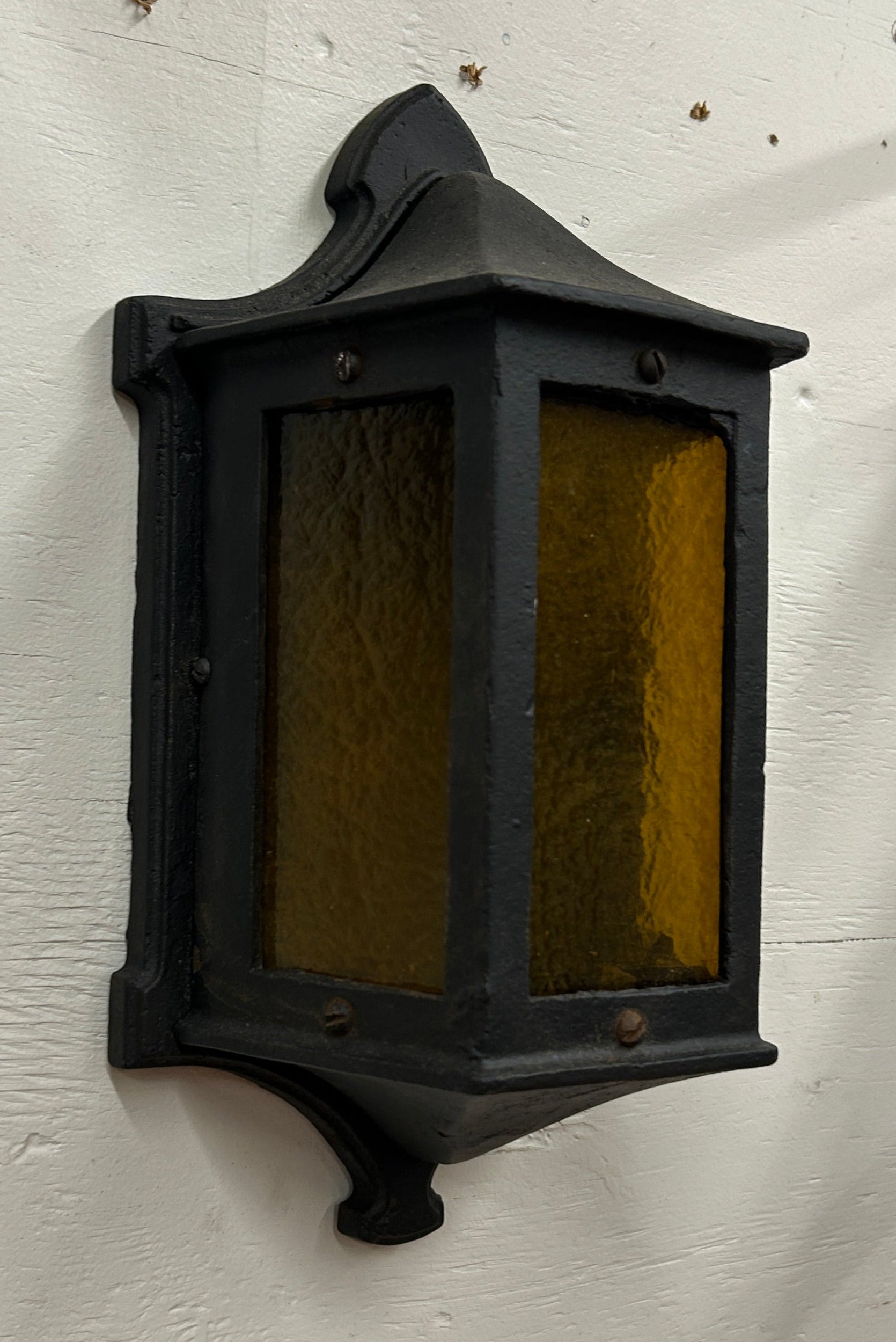 Ext. Sconce w/ Amber Glass (LT-852)