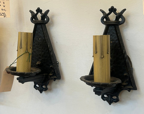 Hammered Sconce Pair w/ Detailing (LT-804)