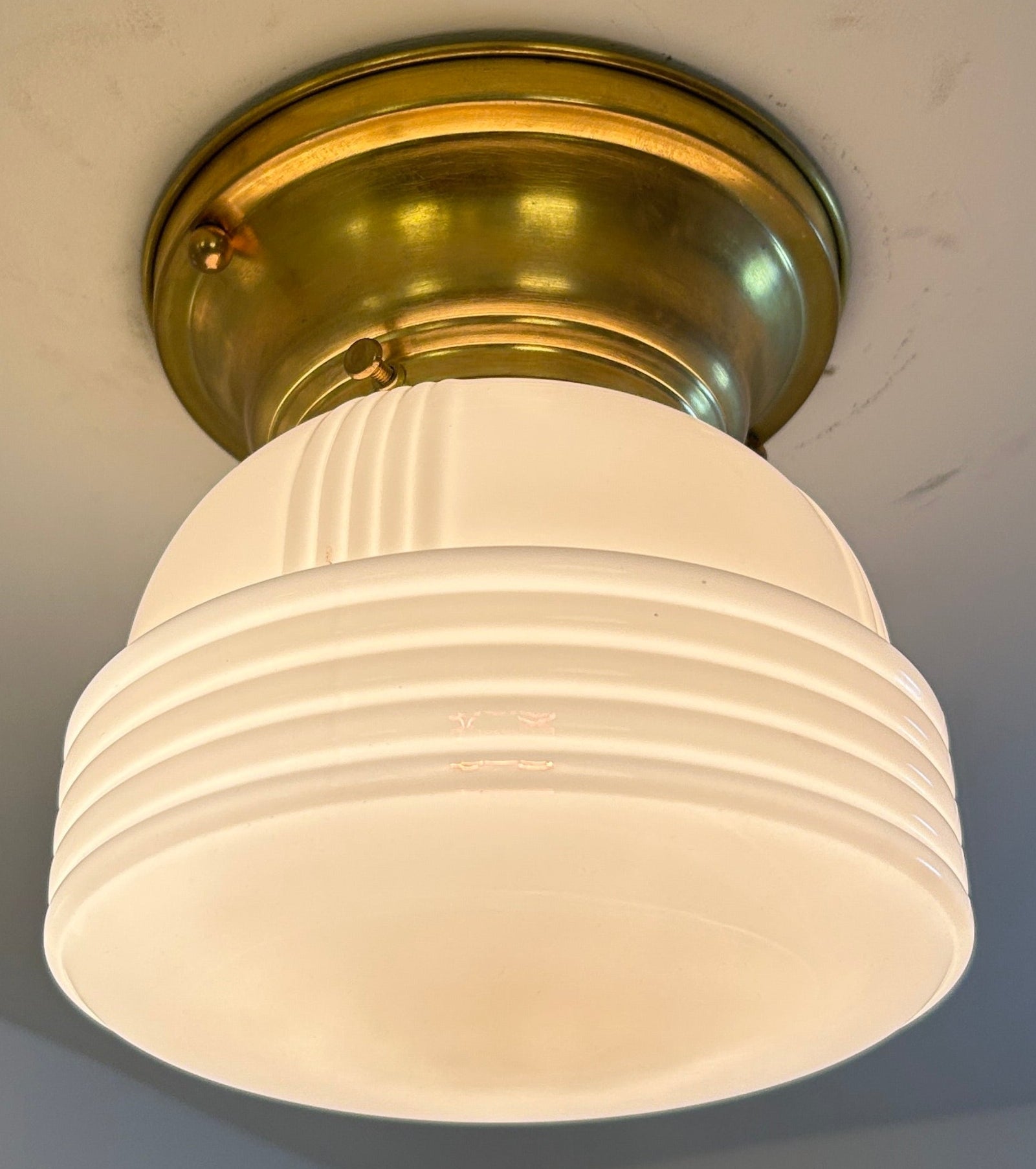 Sm. Radial Ceiling Mount (LT-857)