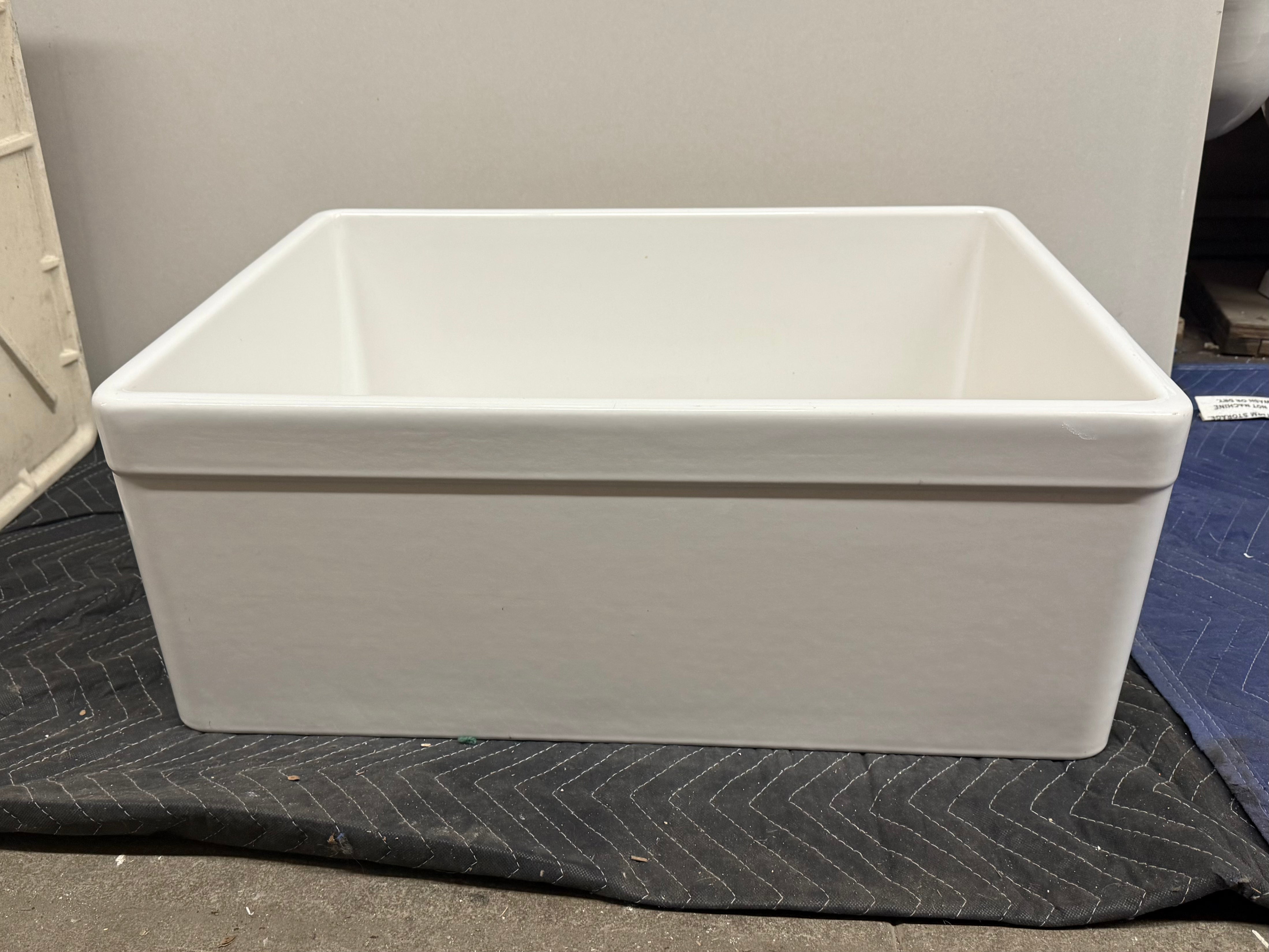 (SK-145) Porcelain Kitchen Sink