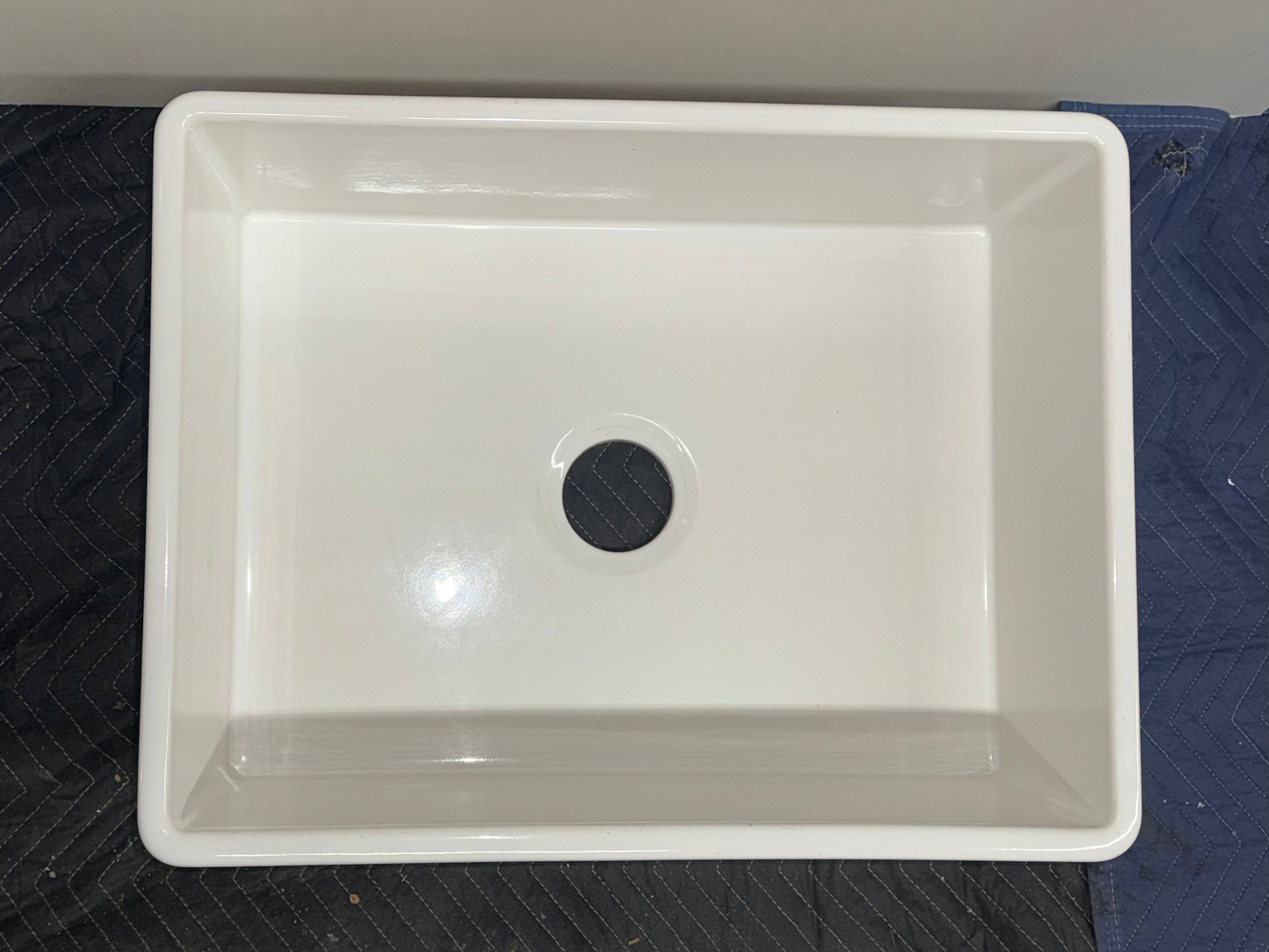 (SK-145) Porcelain Kitchen Sink