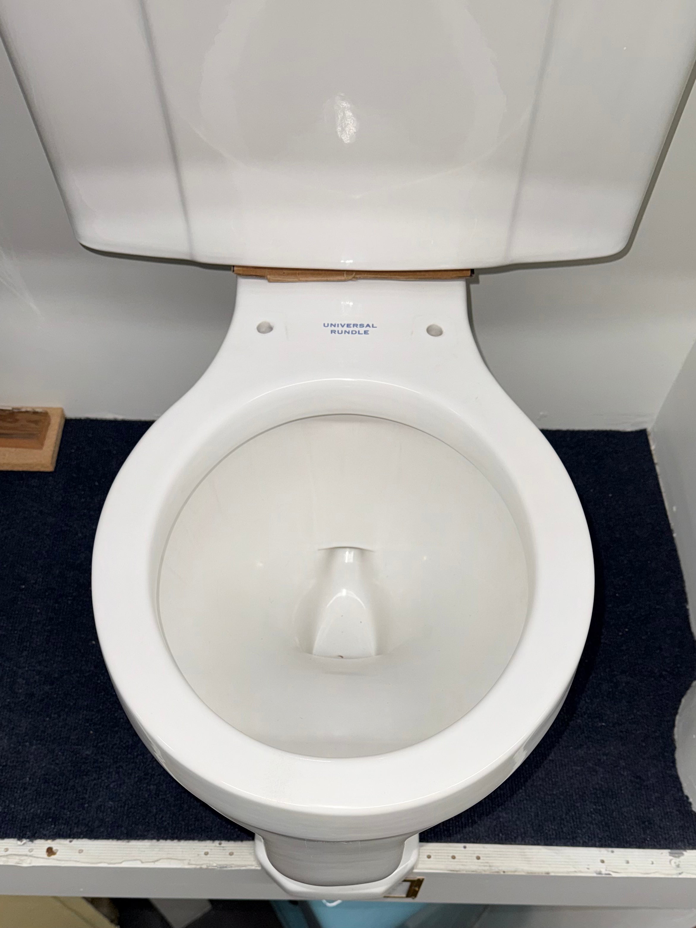 (WC-132) Universal Rundle Toilet