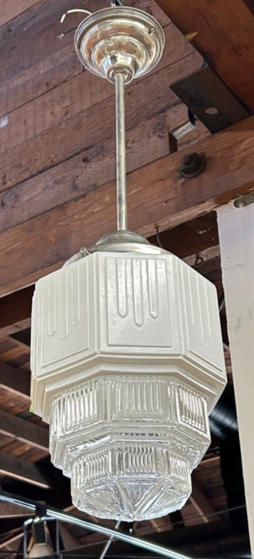 Deco Pendant w/ Clear Lens (LT-885)