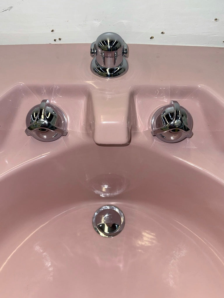 (SK-184) Crane Pink Wall Sink