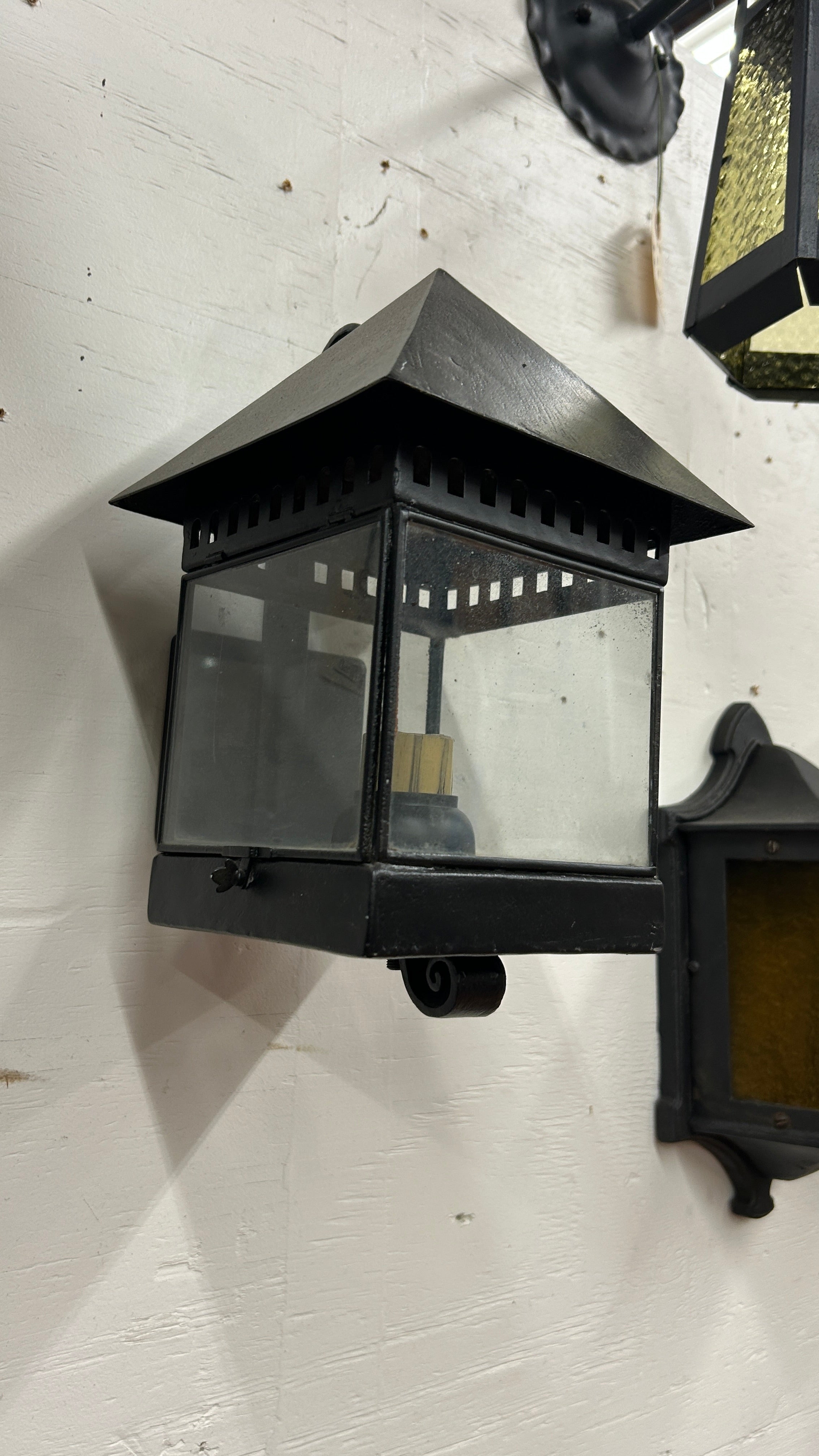 Ext. Pyramid Sconce (LT-854)
