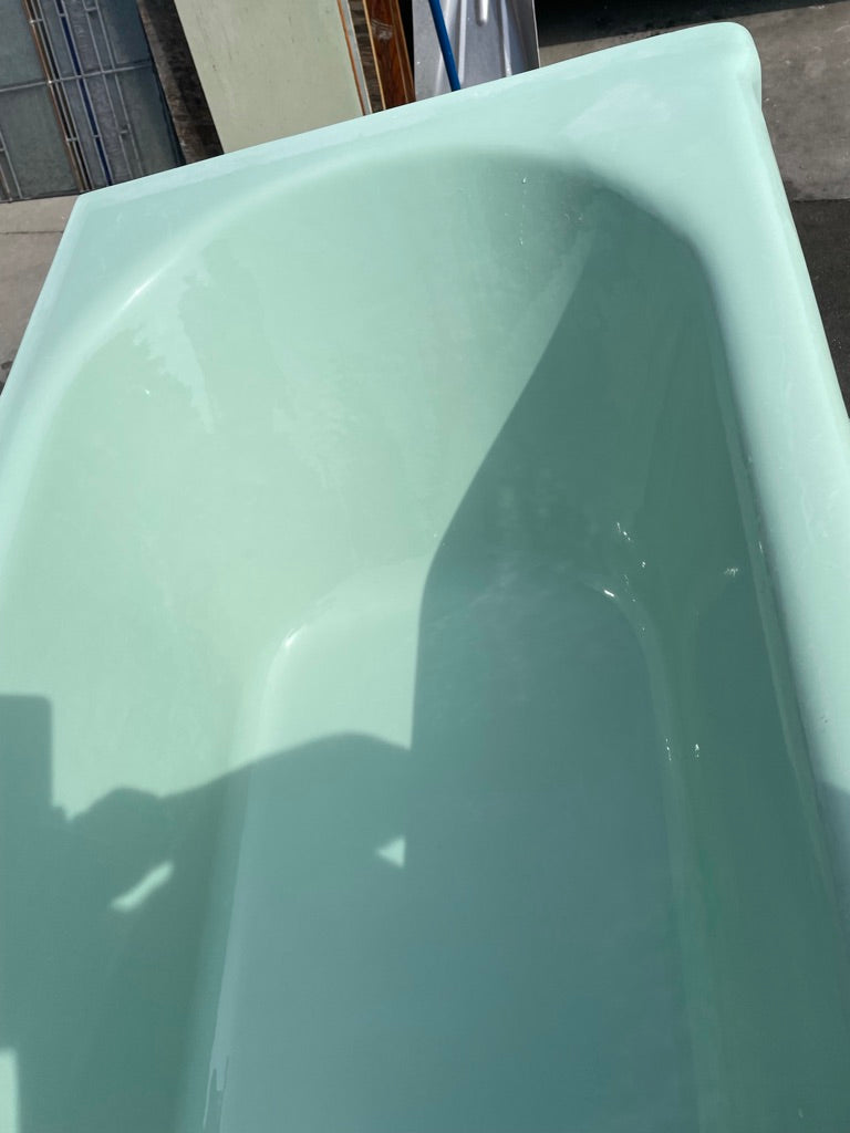 (TB-188) Crane Pale Jade Bath