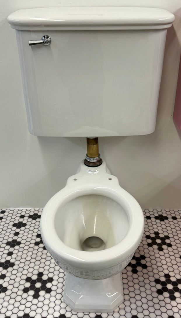 Am. Std. 'Devoro' Toilet, White